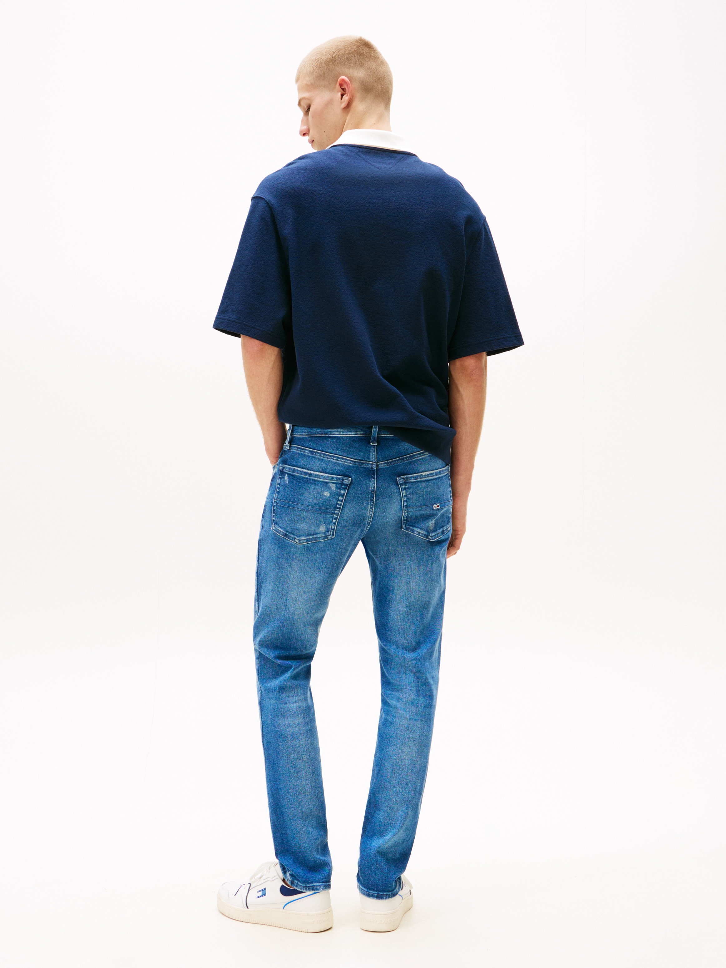 Tommy Jeans Slim-fit-Jeans »SCANTON SLIM«, mit Logoprägung