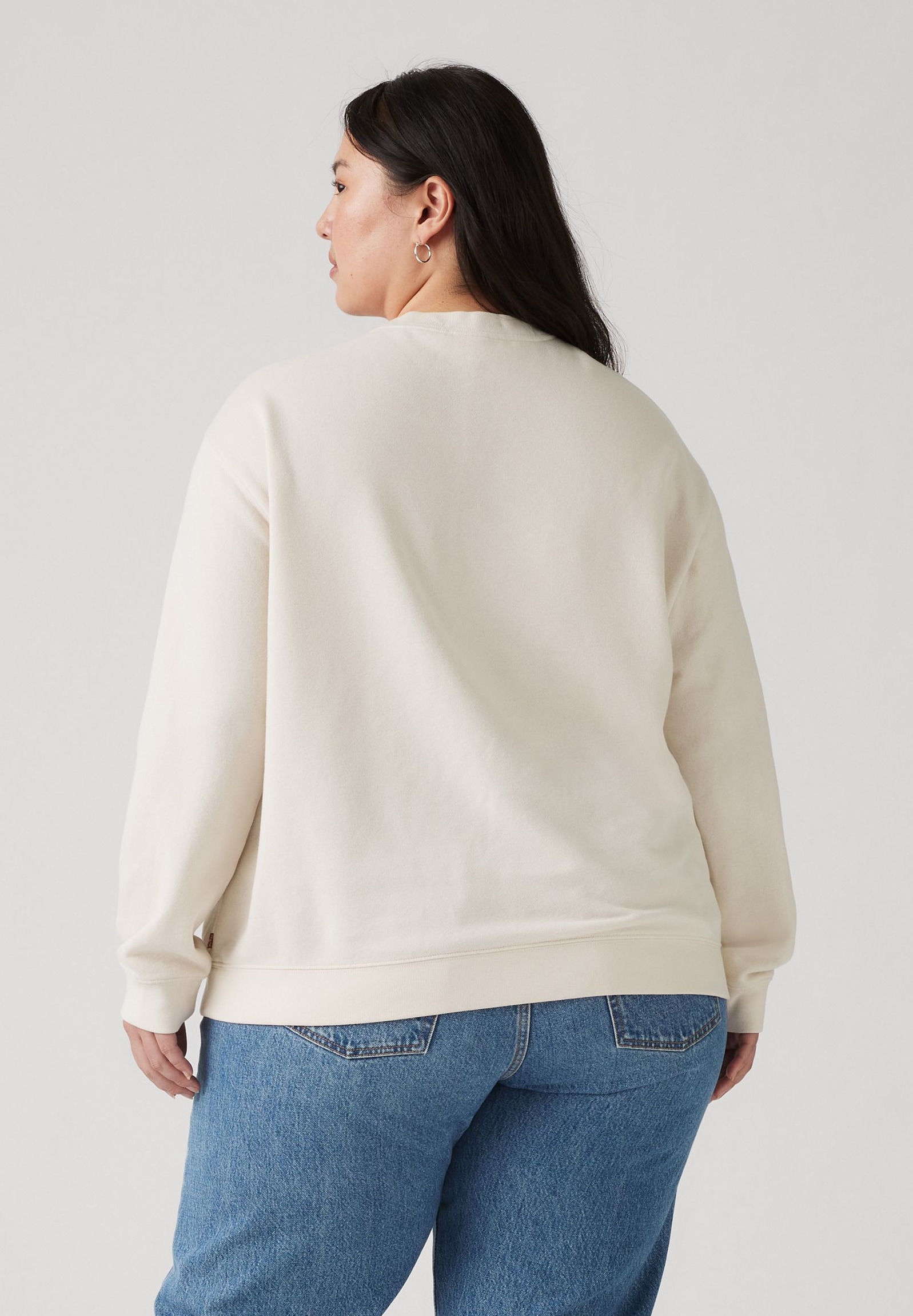 Levi's® Plus Sweatshirt »PL GR EVERYDAY CREW«, mit Batwing-Logo mit Rosenprint
