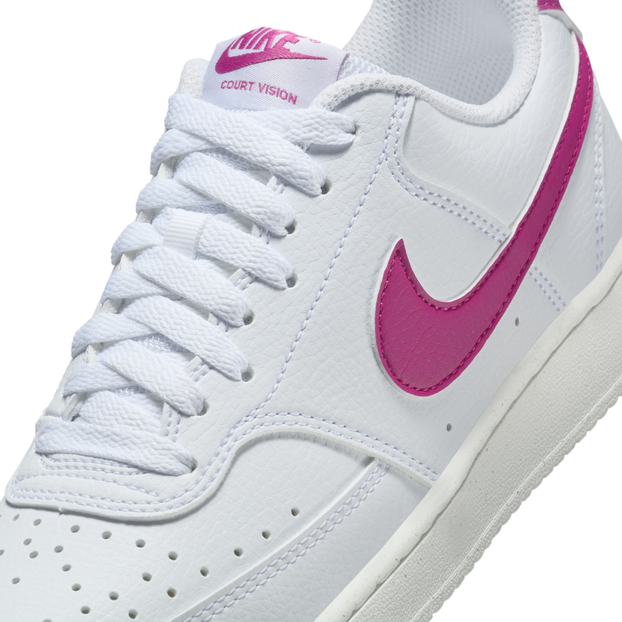 Nike Sportswear Sneaker »Nike Court Vision Low Next Nature«  Design auf den Spuren des Air Force 1
