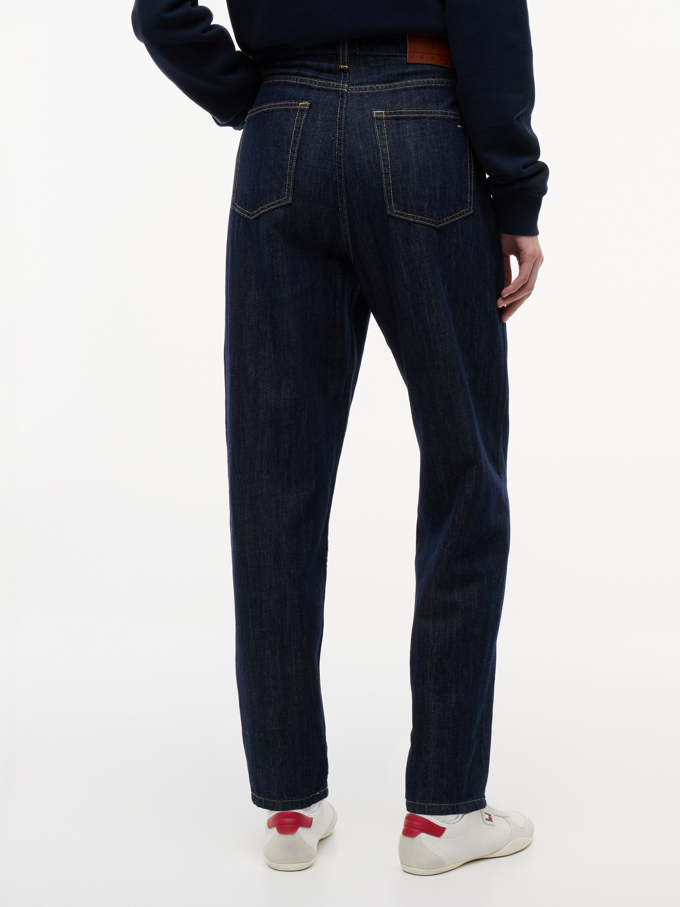 Tommy Jeans Mom-Jeans »MOM JEAN UH TPR RW« Ultra High Waist, Tapered Fit