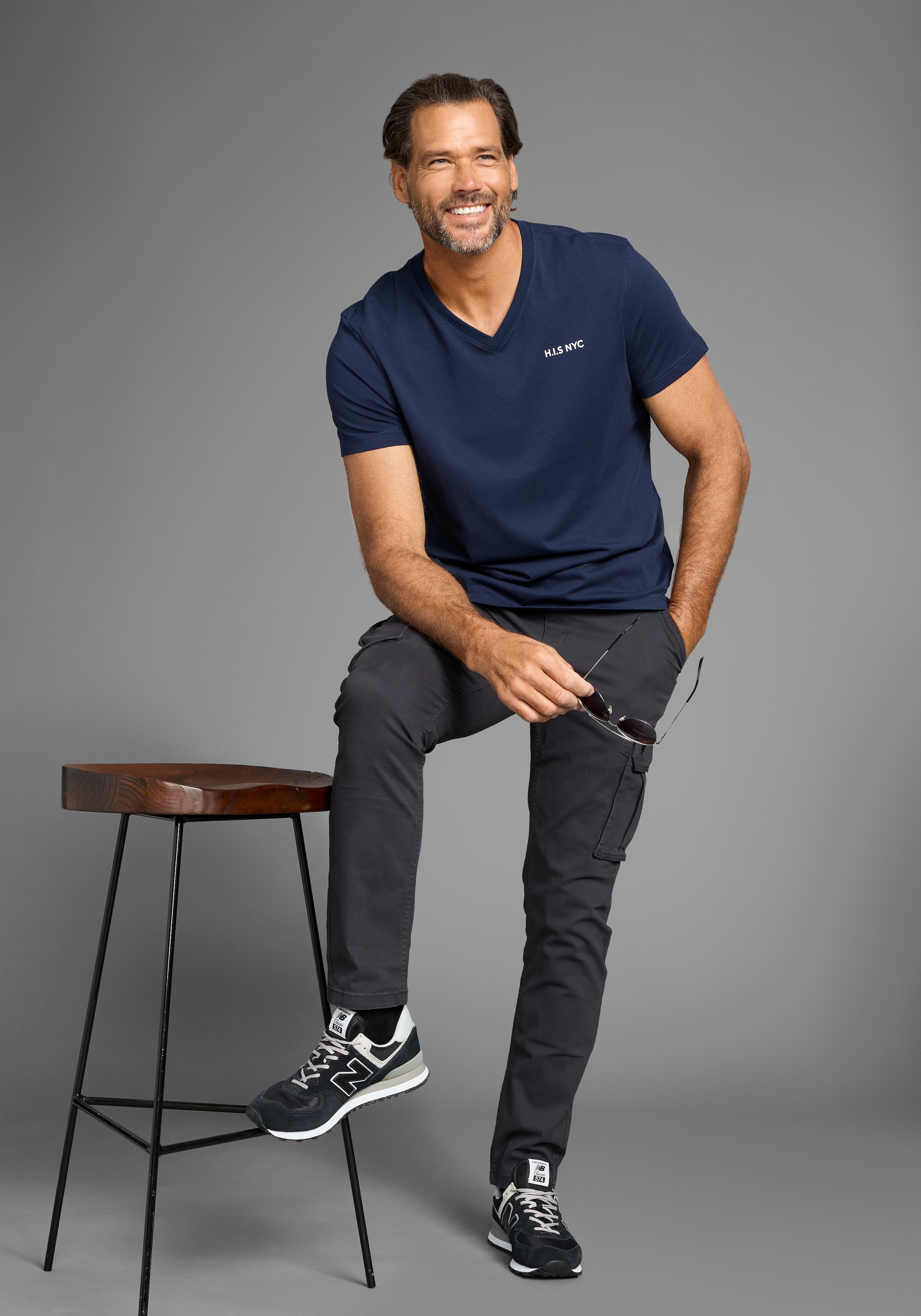 H.I.S V-Shirt, (3-er Pack), Kurzarm, Slim Fit, aus Baumwolle