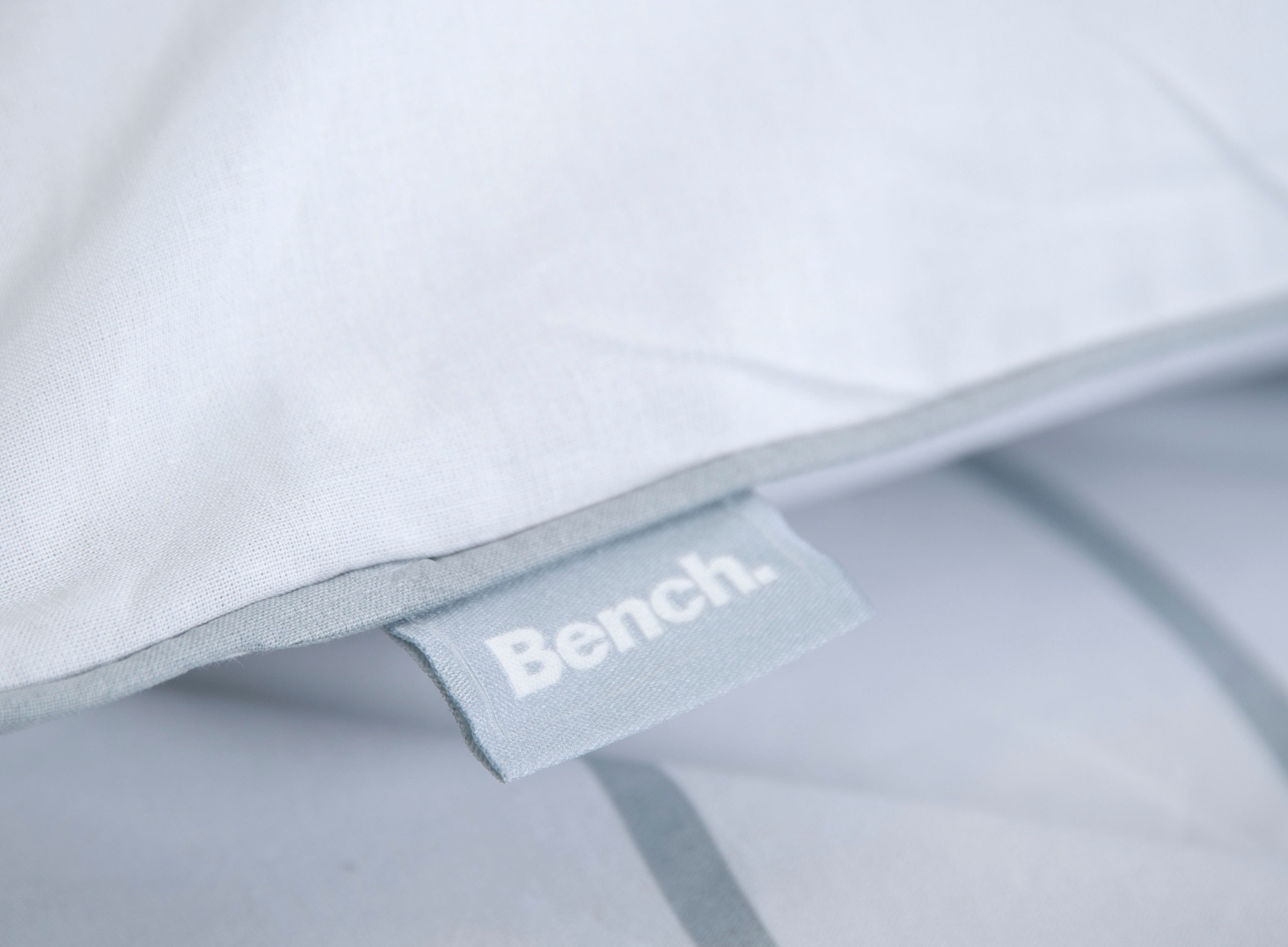 Bench. Wendebettwäsche »Bench«, Kissenbezug mit dekorativer Paspel