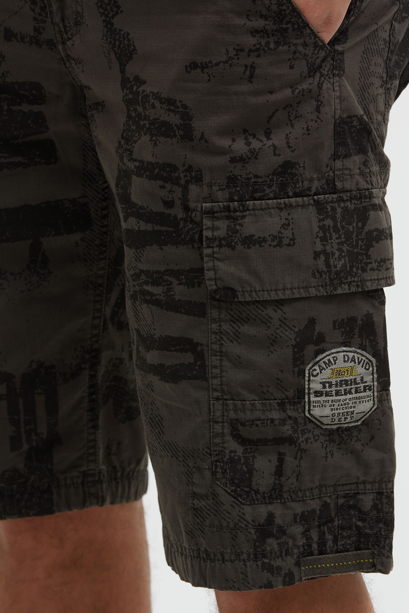 CAMP DAVID Shorts  mit All Over Print