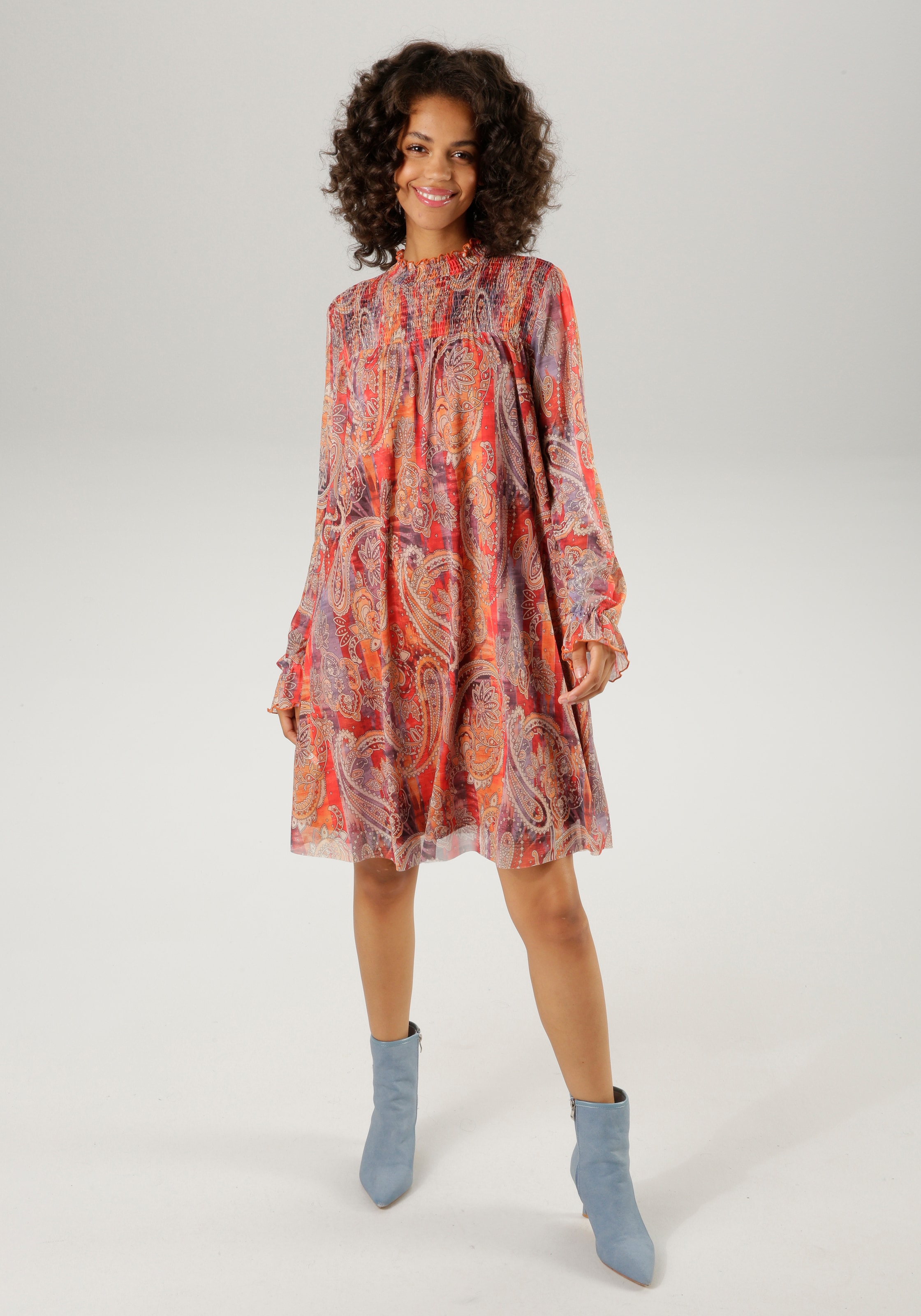 Aniston CASUAL Blusenkleid, mit farbharmonischem Paisley-Druck