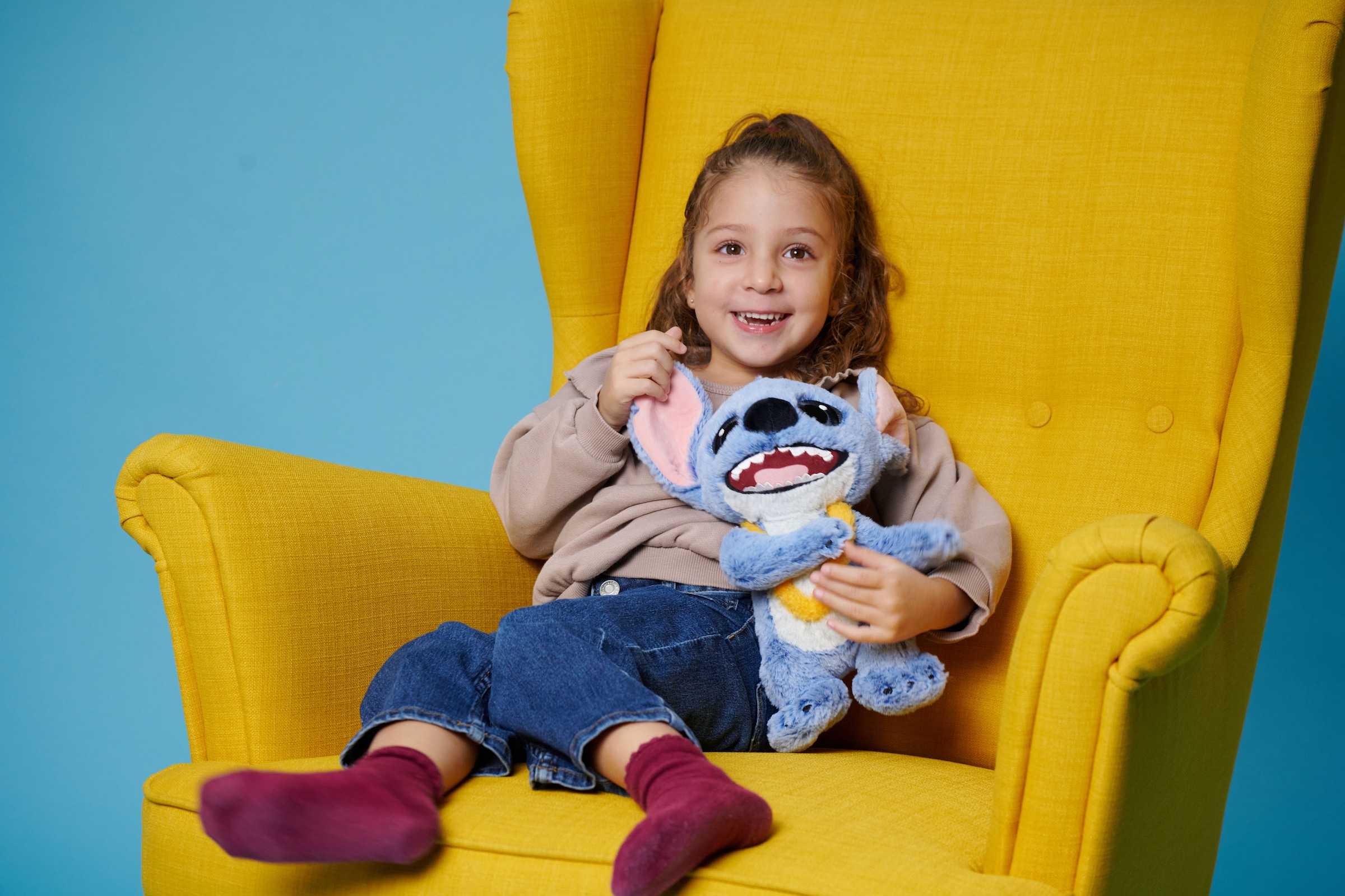 SIMBA Plüschfigur »Stitch Live Action m. Lei-Kette, 25 cm«