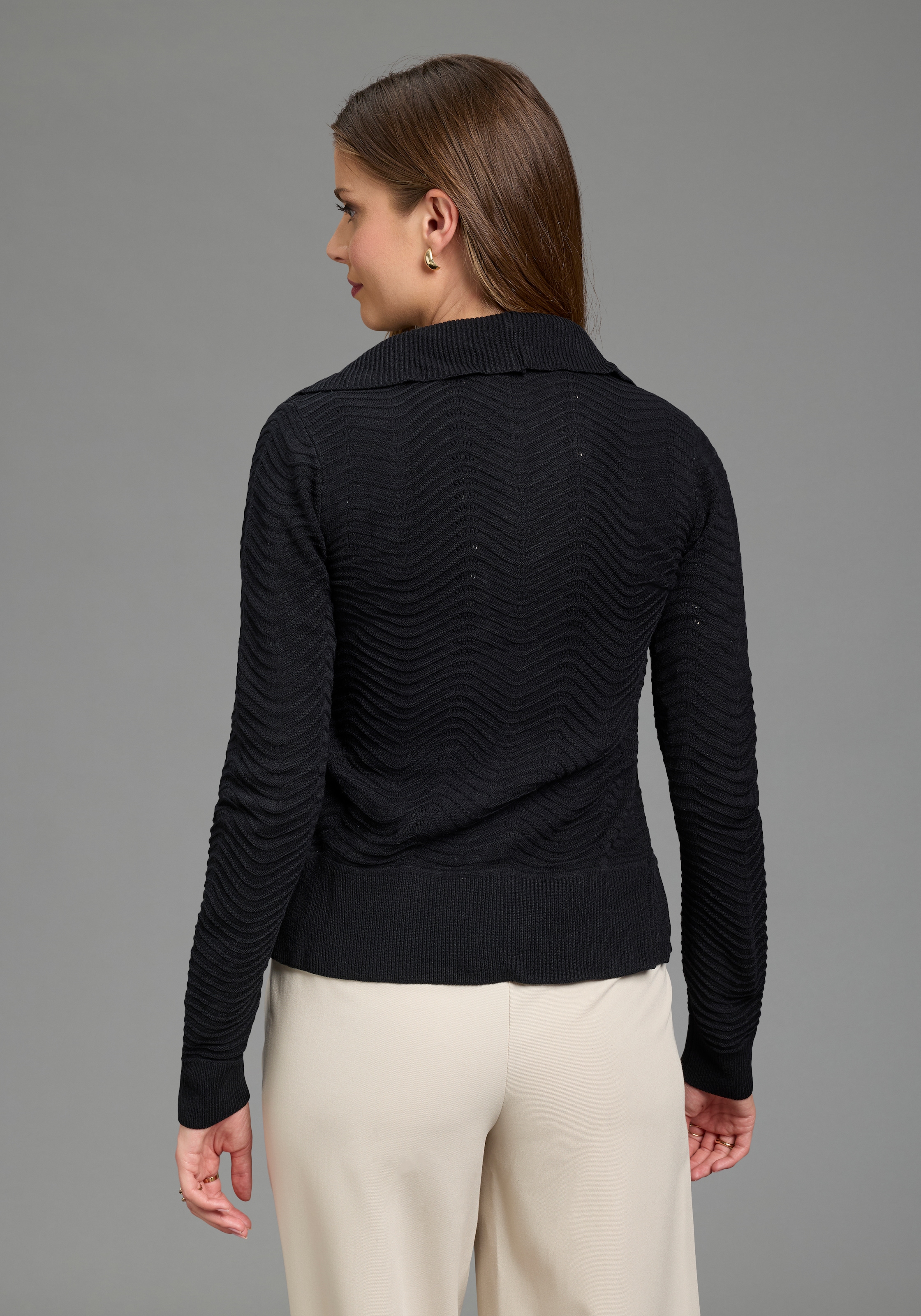 Laura Scott Ajourstrickjacke »mit Ajourstrickmuster« aus leichtem Strick mit Volants und Bindeband