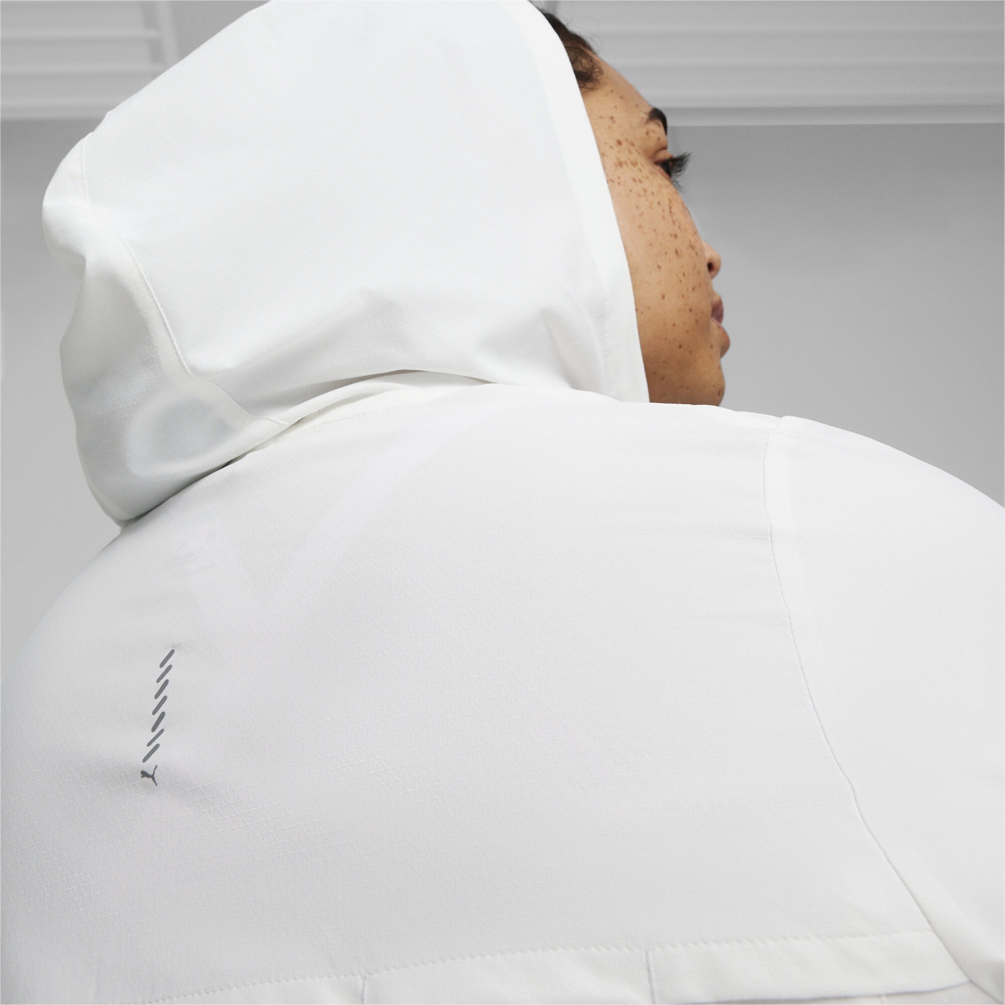 PUMA Laufjacke »RUN ULTRAWEAVE Laufjacke Damen«