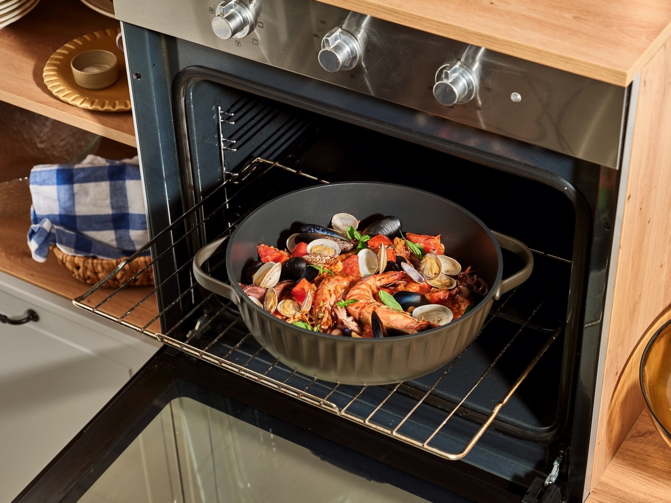 RESTO Kitchenware Bräter »Ascella, Schmortopf antihaftbeschichtet und spülmaschinenfest«, Aluminiumguss, (2 tlg.), Geeignet für alle Herdarten, auch Induktion, im Geschenkkarton