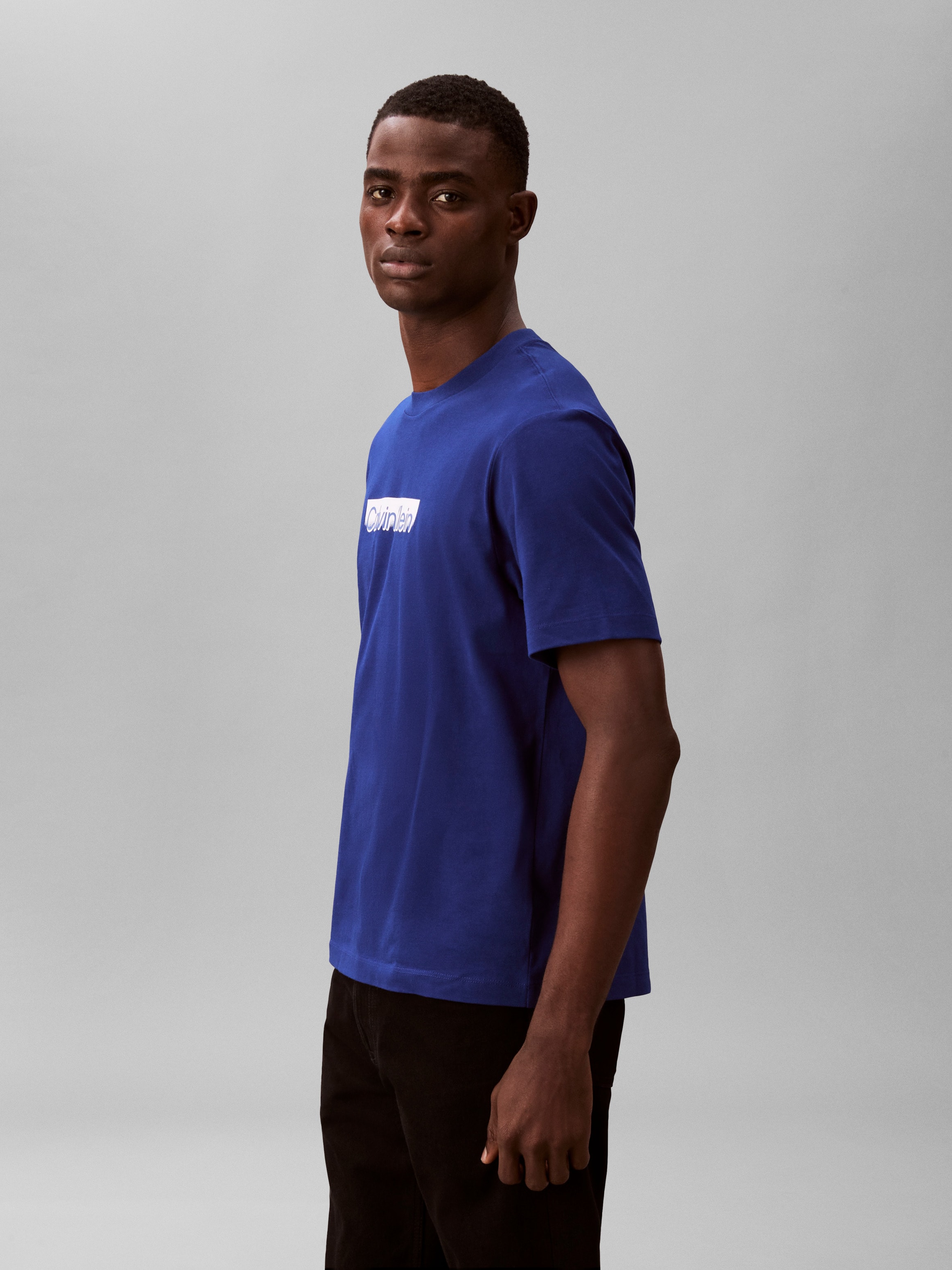 Calvin Klein T-Shirt »20S EU WHOLESALE SPORTSWEAR GRAP« Regular fit mit Rundhalsausschnitt