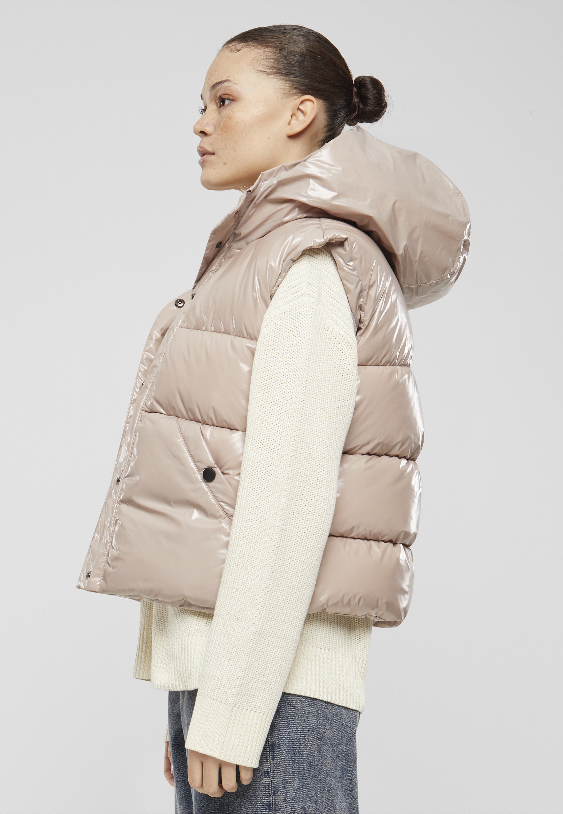 URBAN CLASSICS Steppweste »Urban Classics Ladies Recycled Shiny Puffer Vest with Hood«