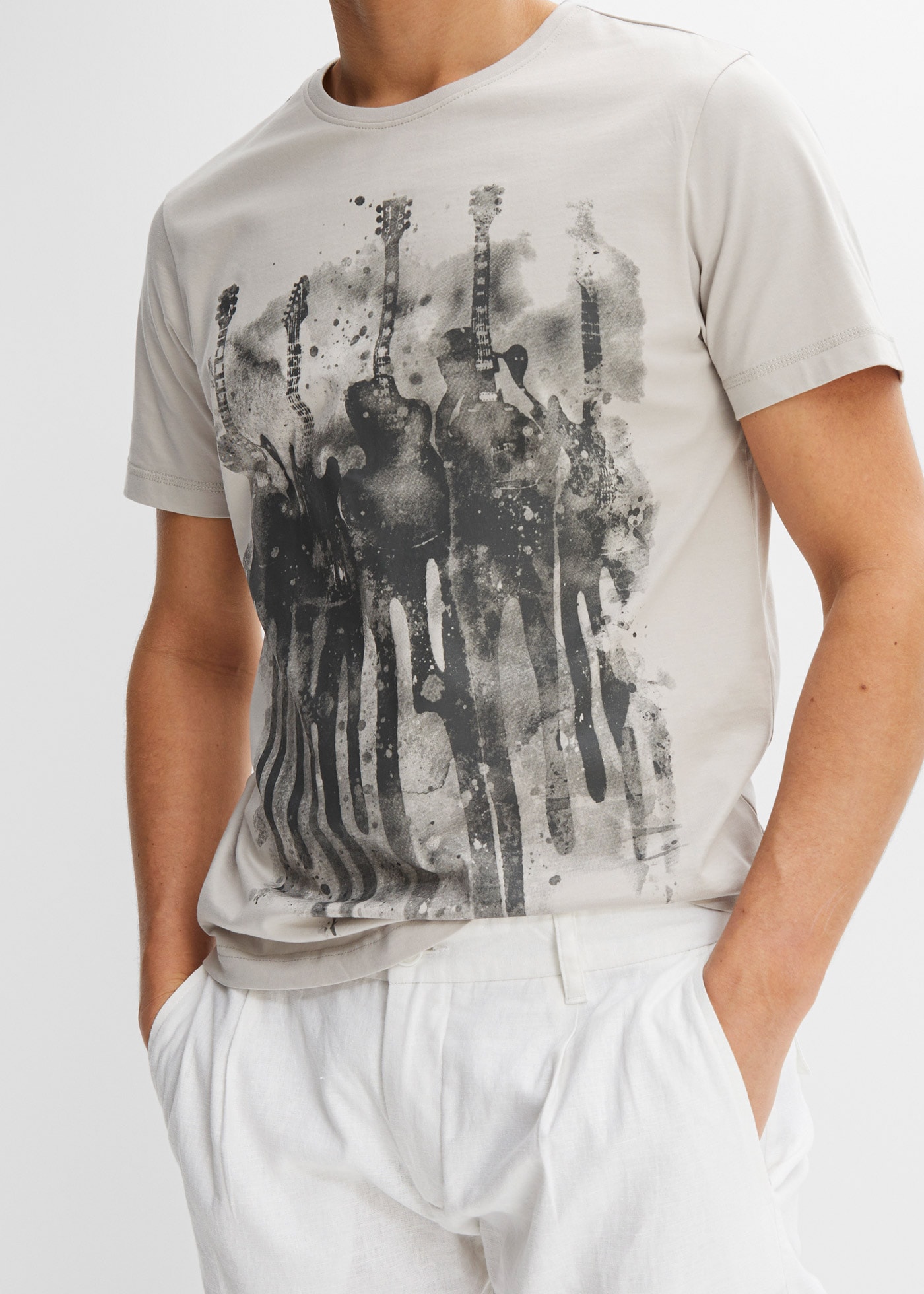 bonprix Regular Fit, Kurzarm, mit Frontprint, aus Baumwolle