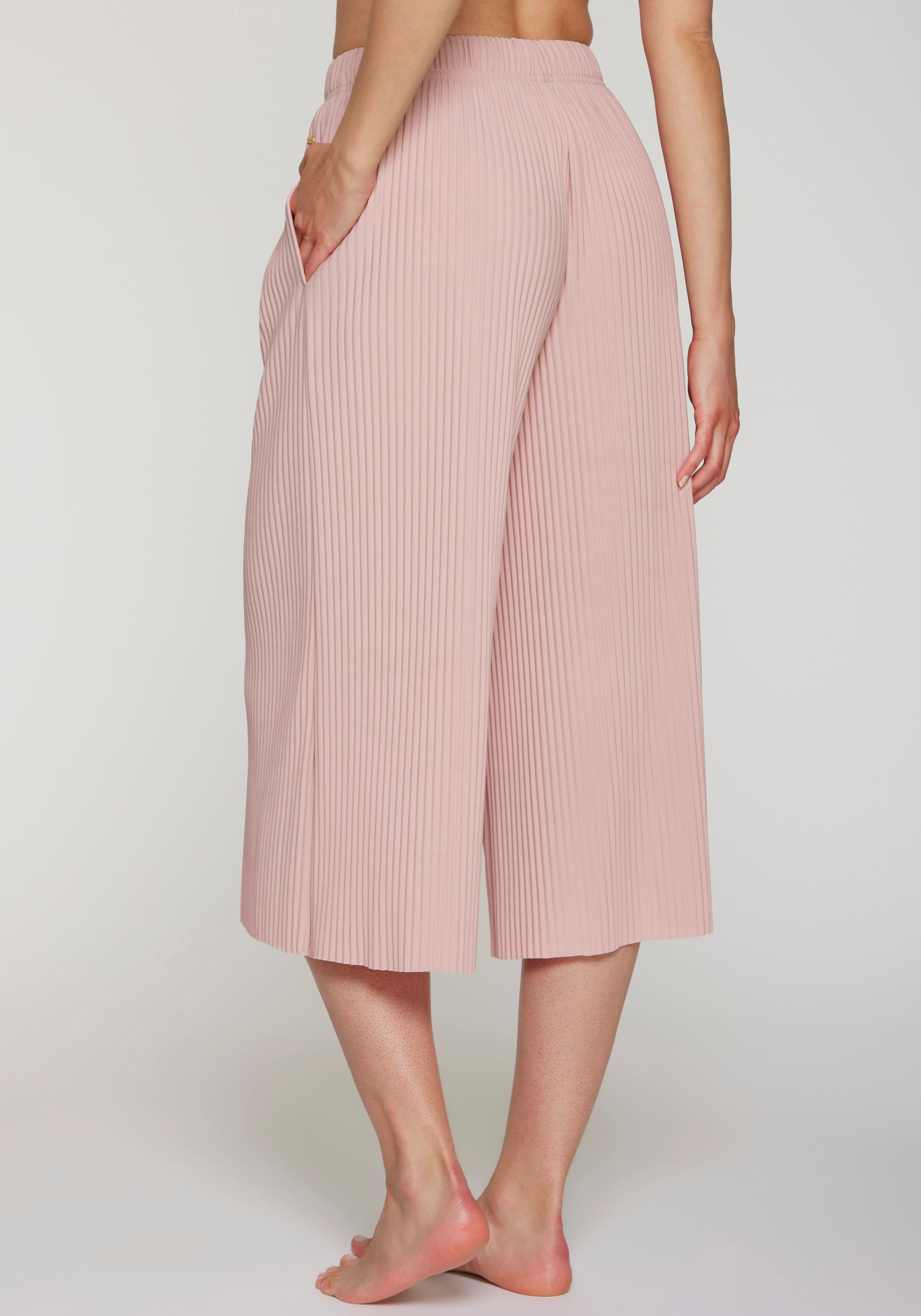 LASCANA Culotte, in weiter Form mit Plisseefalten