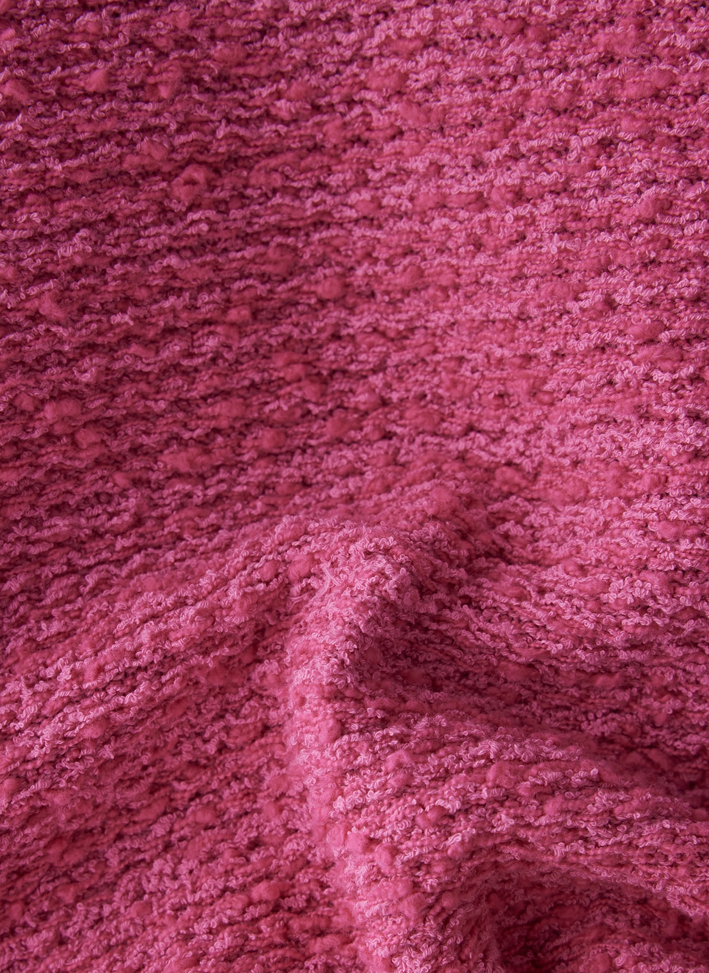 LeComte Strickjacke »LeComte Bouclé-Jacke in strahlendem Pink mit Fransen-Details«