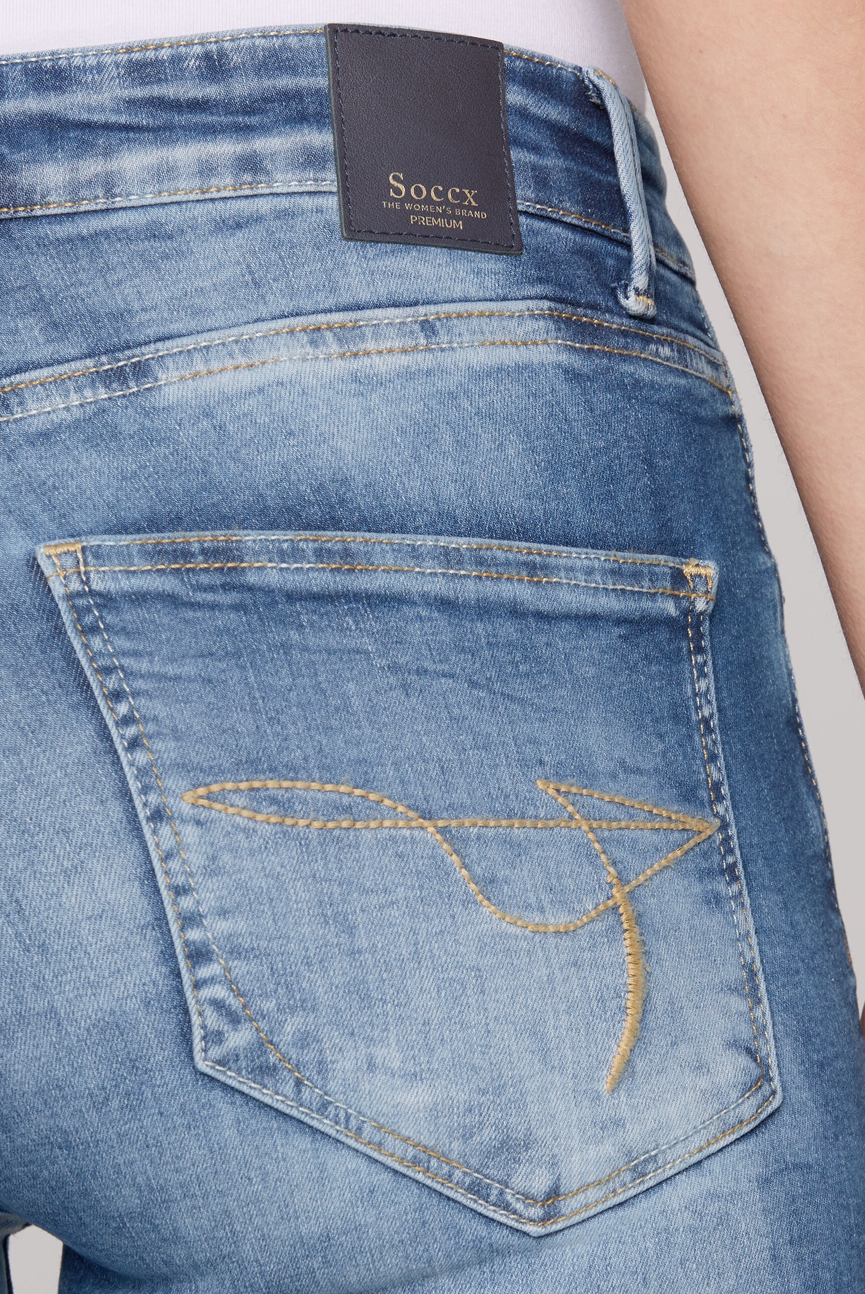 SOCCX Slim-fit-Jeans mit Schlitz am Saum