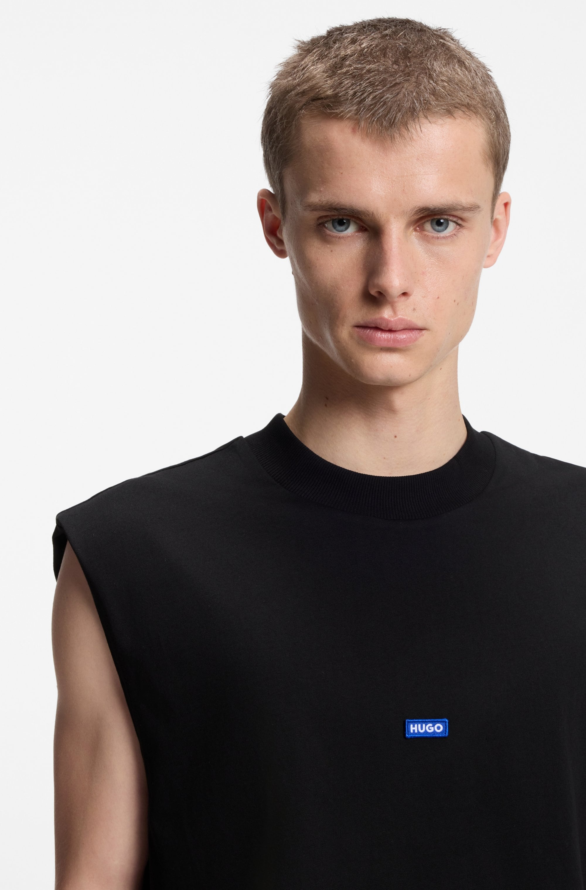 HUGO T-Shirt »Navertz« mit Hugo-Label