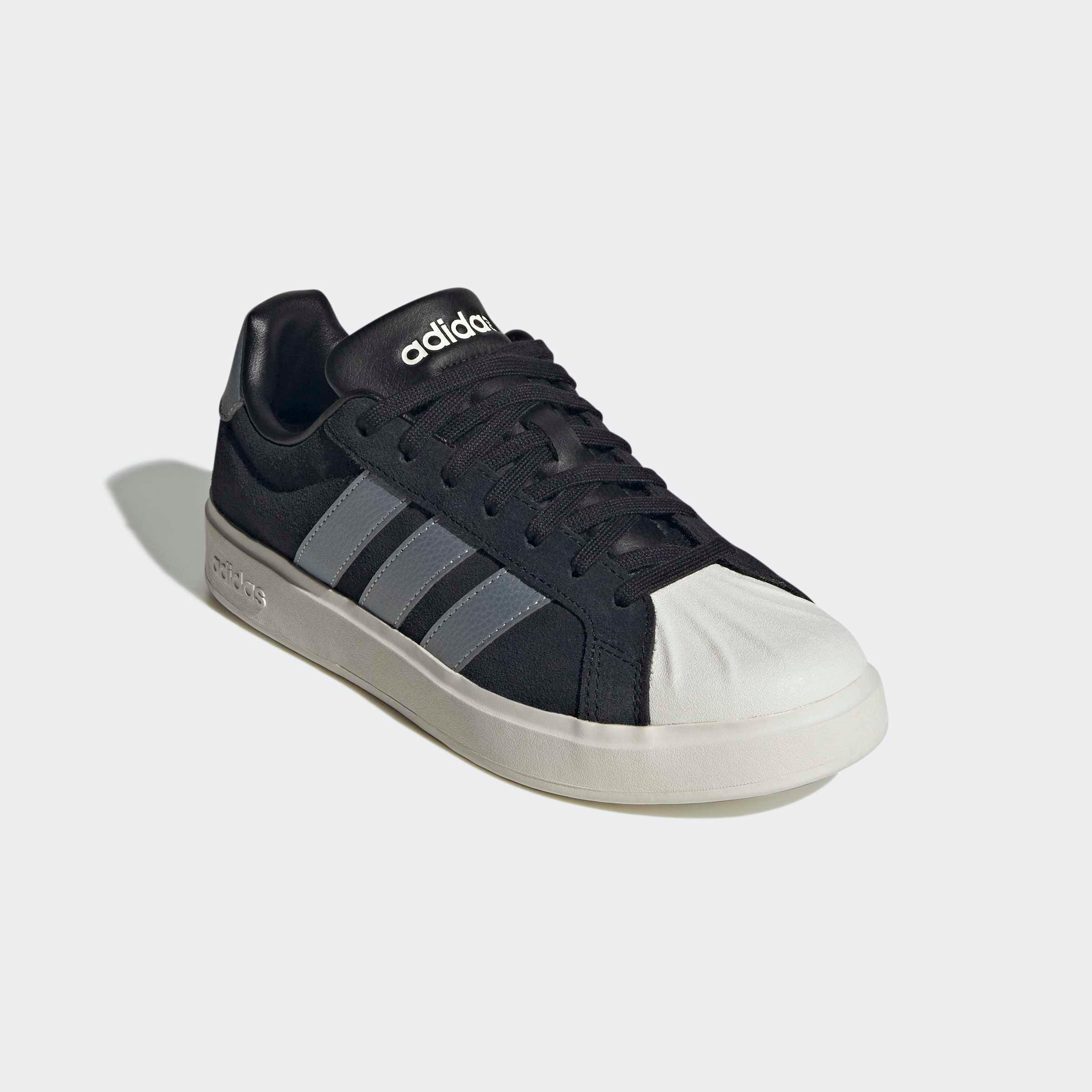 adidas Sportswear "STREETTALK" inspiriert vom Design des adidas Superstar