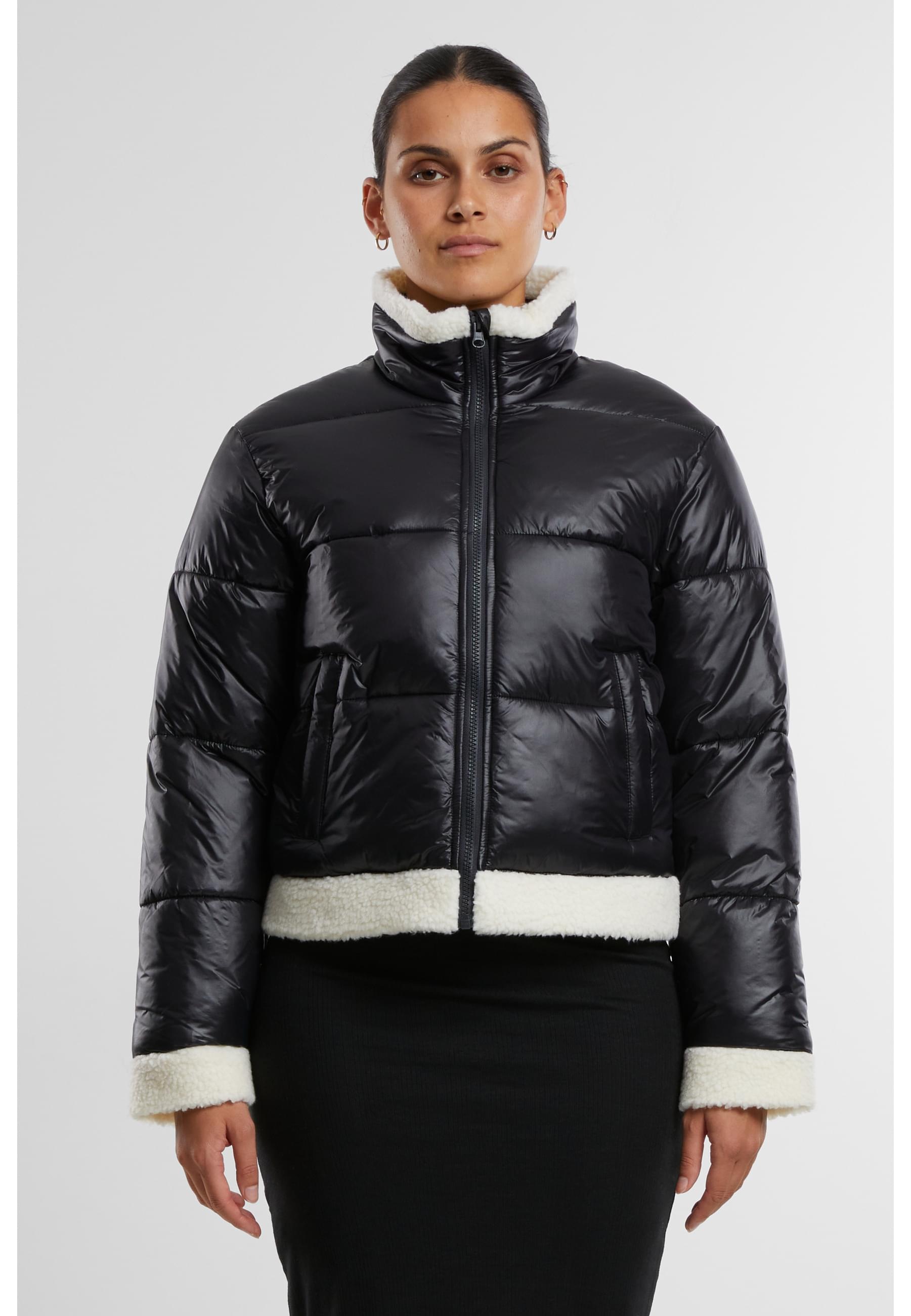 URBAN CLASSICS Allwetterjacke »Urban Classics Ladies Recycled Shiny Puffer Sherpa Jacket«, (1 St.), ohne Kapuze