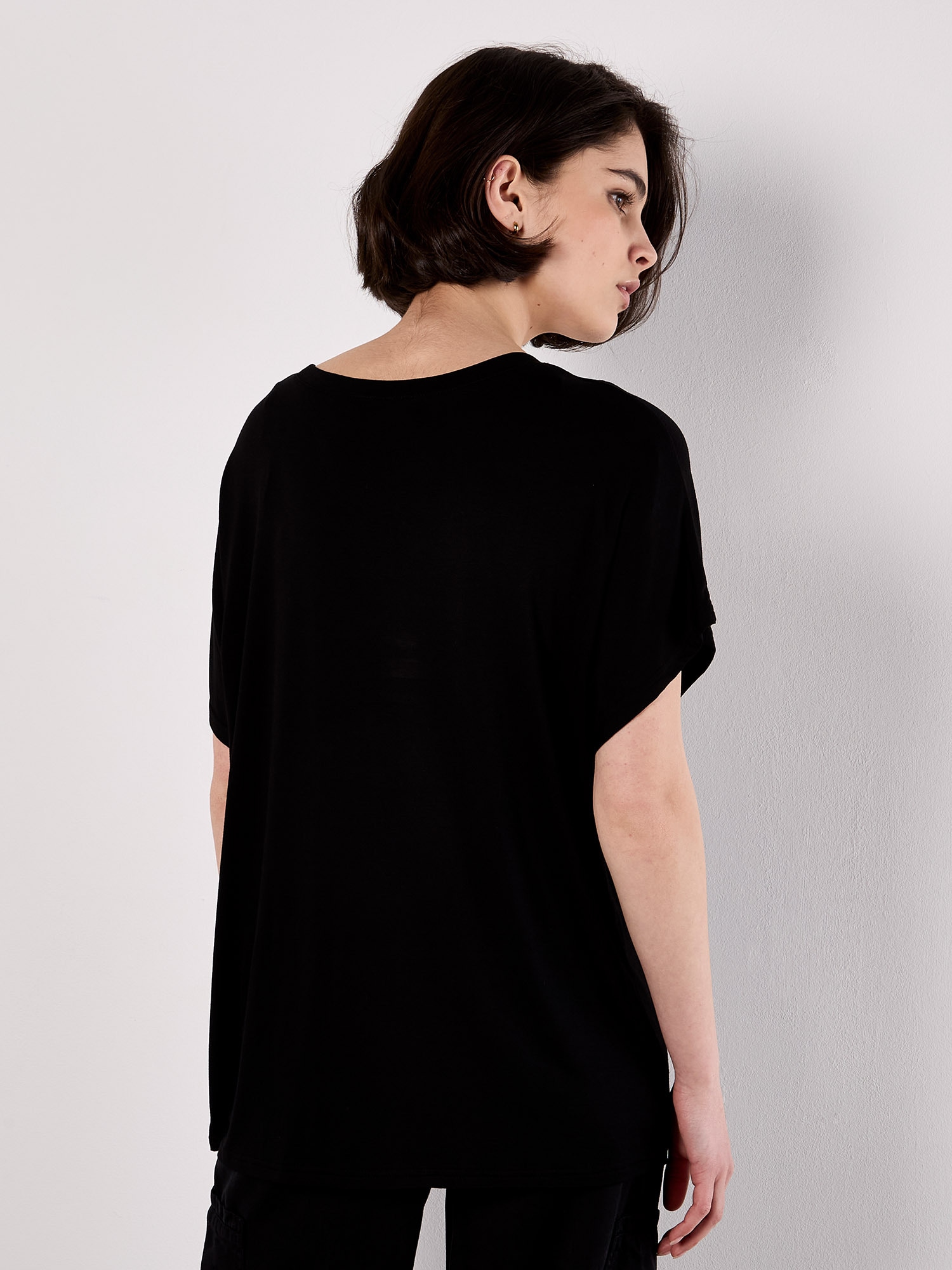 Apricot T-Shirt »T-Shirt mit verstreuten Strassquadraten«