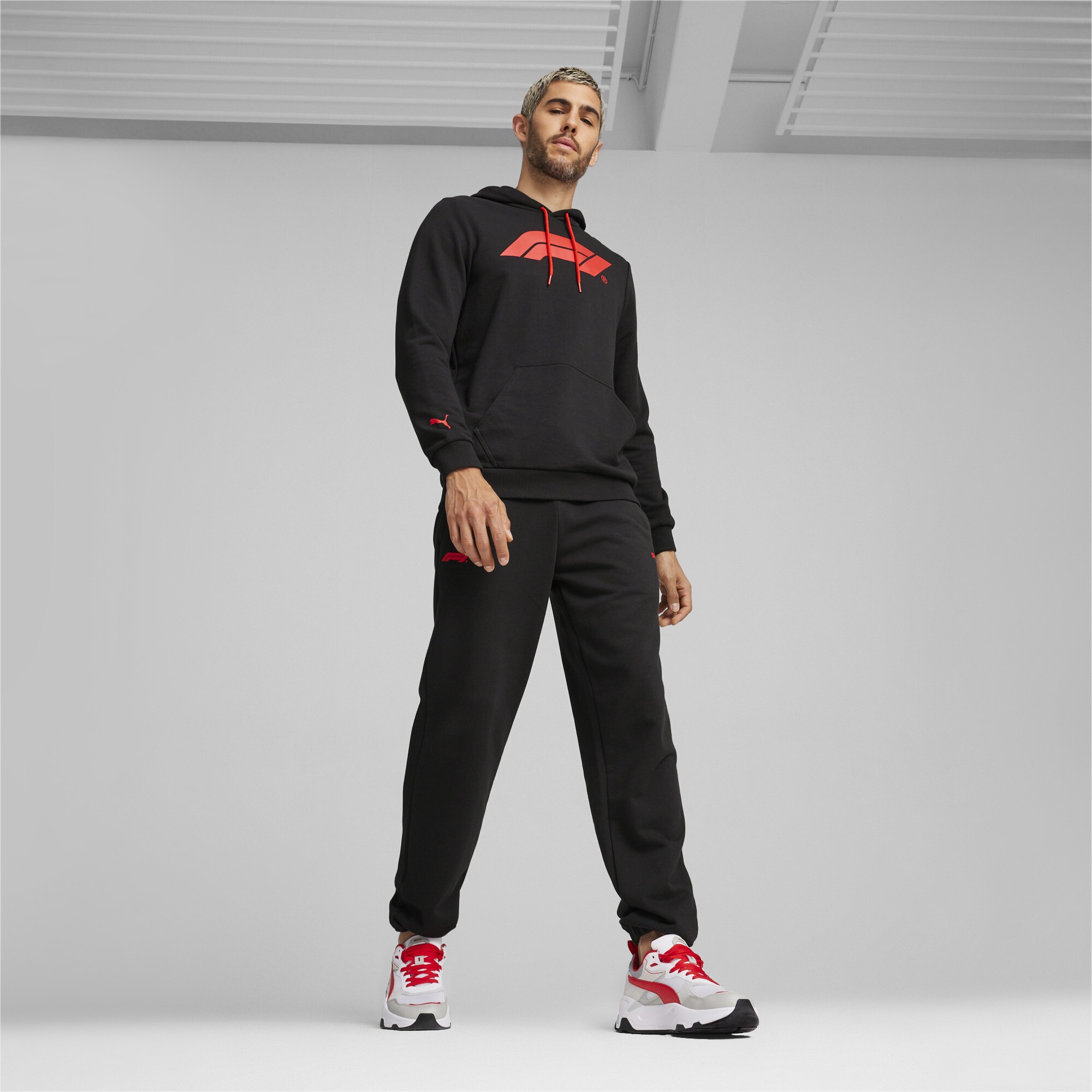 PUMA Sporthose »F1® ESS Motorsport Jogginghose Herren«