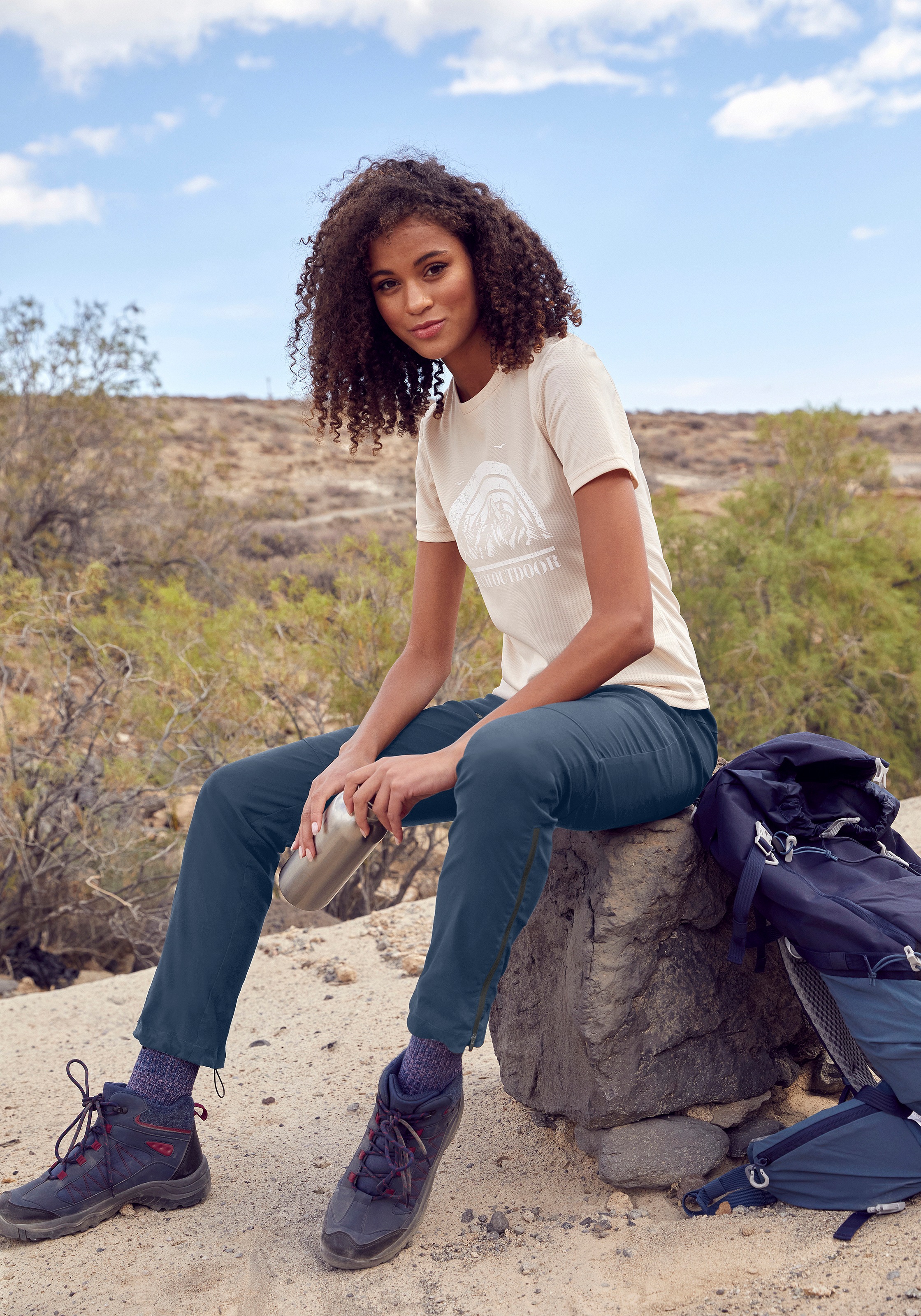 Thumbnail - LASCANA ACTIVE Trekkinghose mit 3 Zipper Taschen