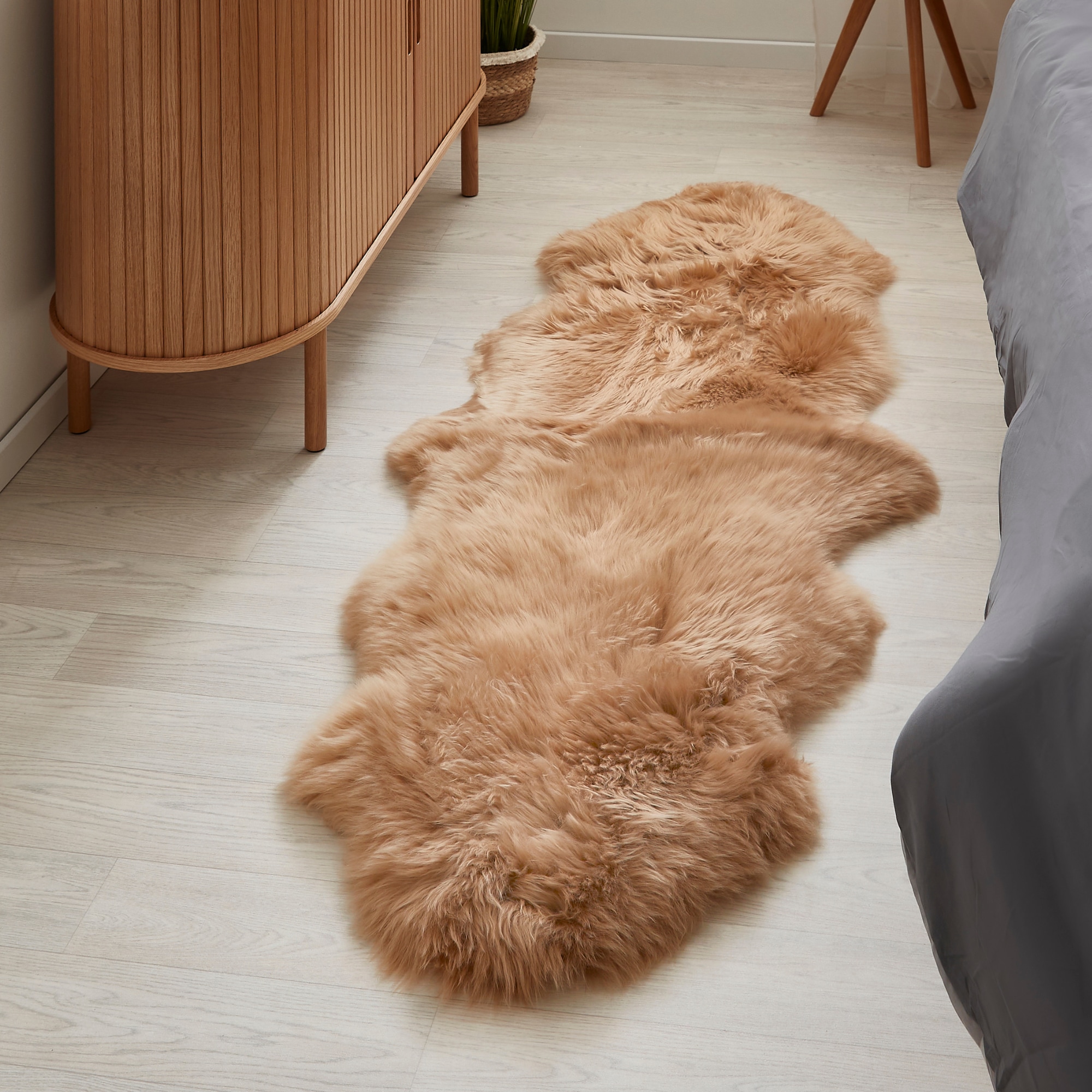 LUXOR living Fellteppich »Schaffell Namika«, fellförmig, 50 mm Höhe, echtes Lammfell, weich & flauschig, große Farbauswahl, in 2 Größen