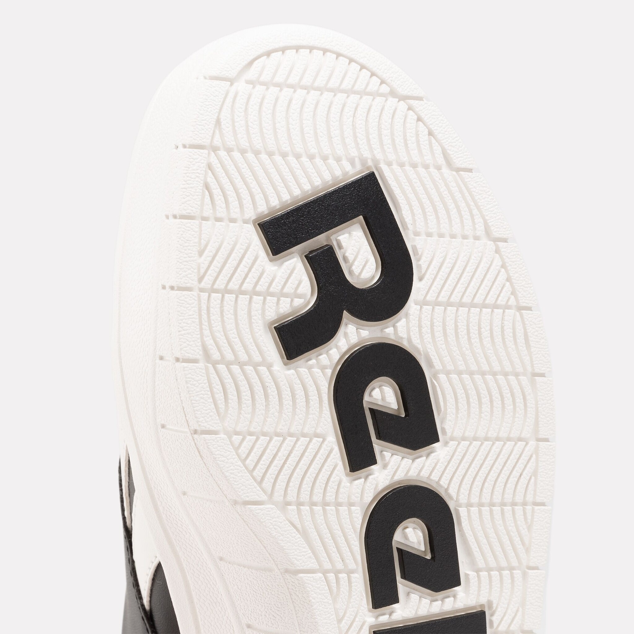 Reebok Classic Sneaker »REEBOK COURT ADVANCE SURGE«