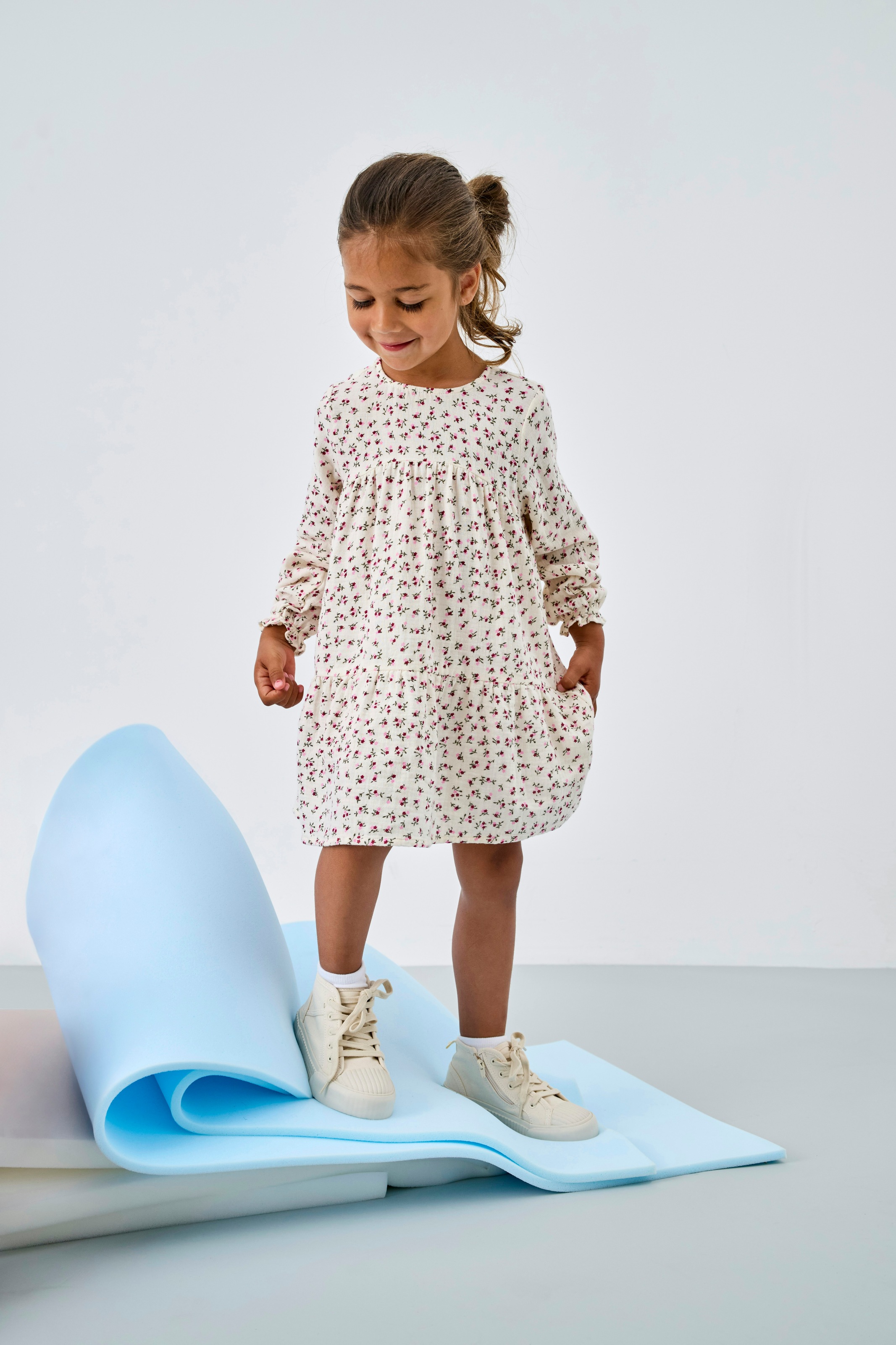 KIDS ONLY Druckkleid »KMGTHYRA LIFE LS A-SH DRESS AOP WVN NOOS«