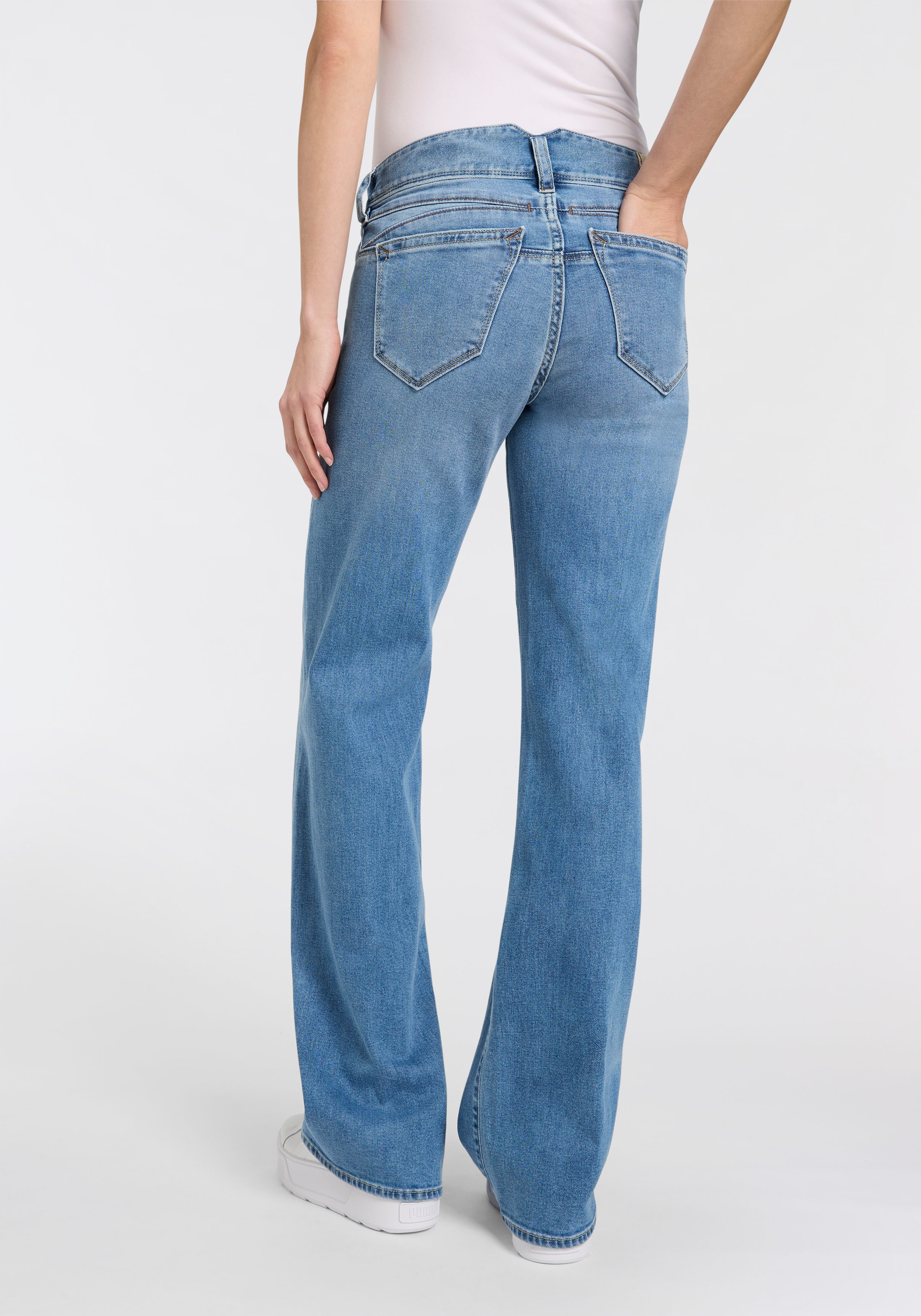 Herrlicher 5-Pocket-Jeans "Prime New Denim Comfort", mit Spitzbund hinten günstig online kaufen