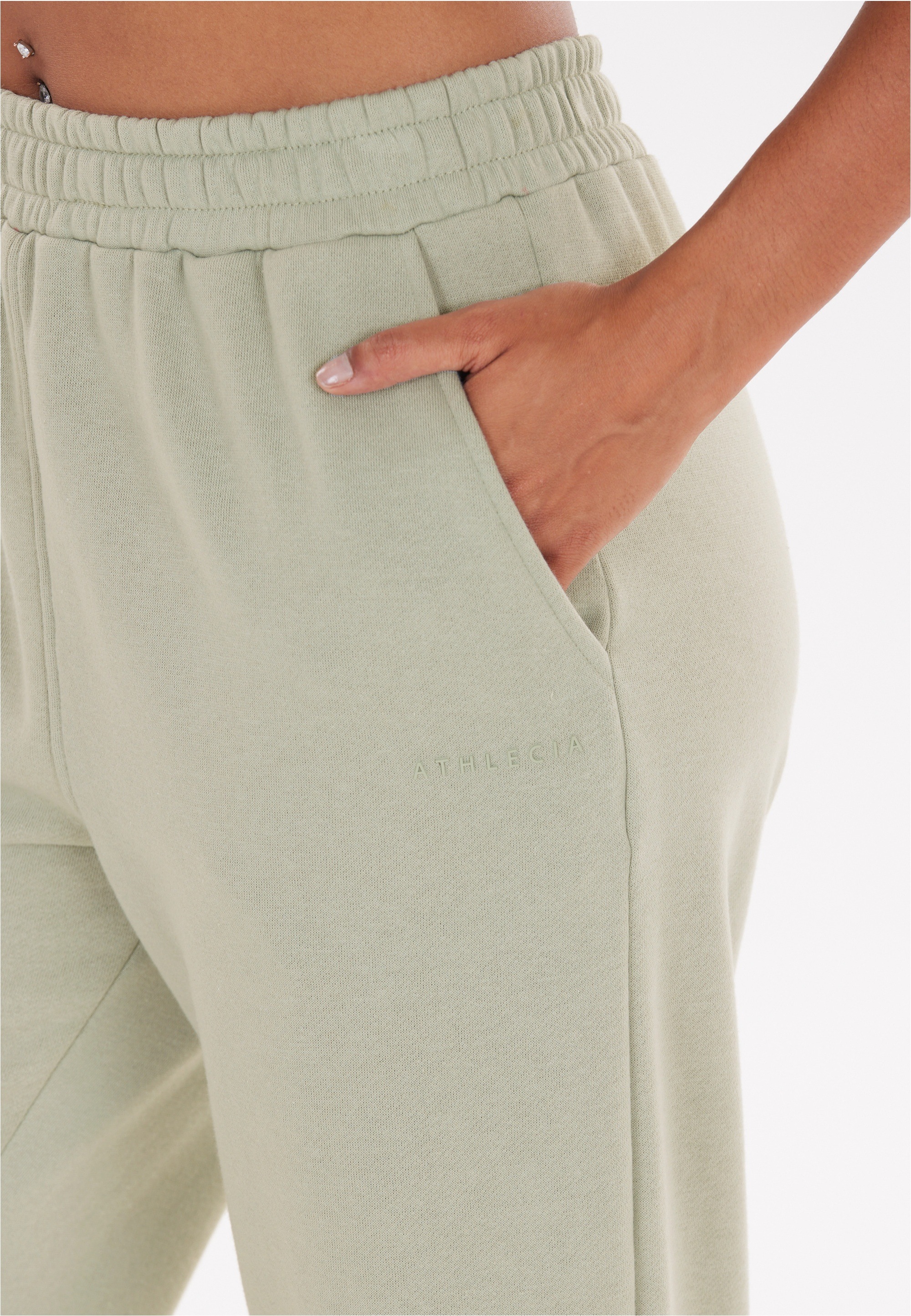 ATHLECIA Sweathose »Ruthie«, Im relaxten Look mit weichem Tragegefühl