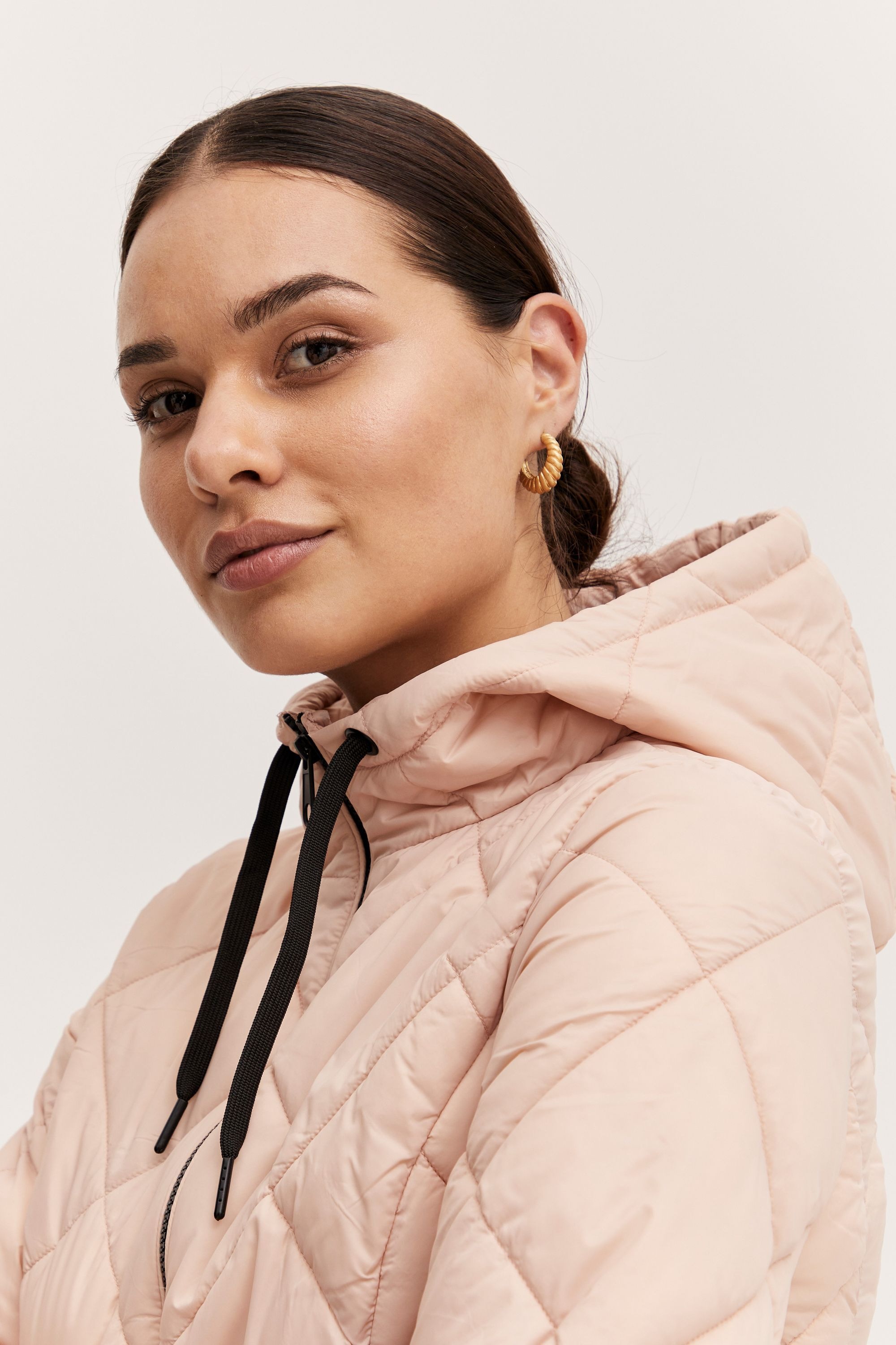 b.young Steppjacke »Steppjacke BYAmalla«, mit Kapuze