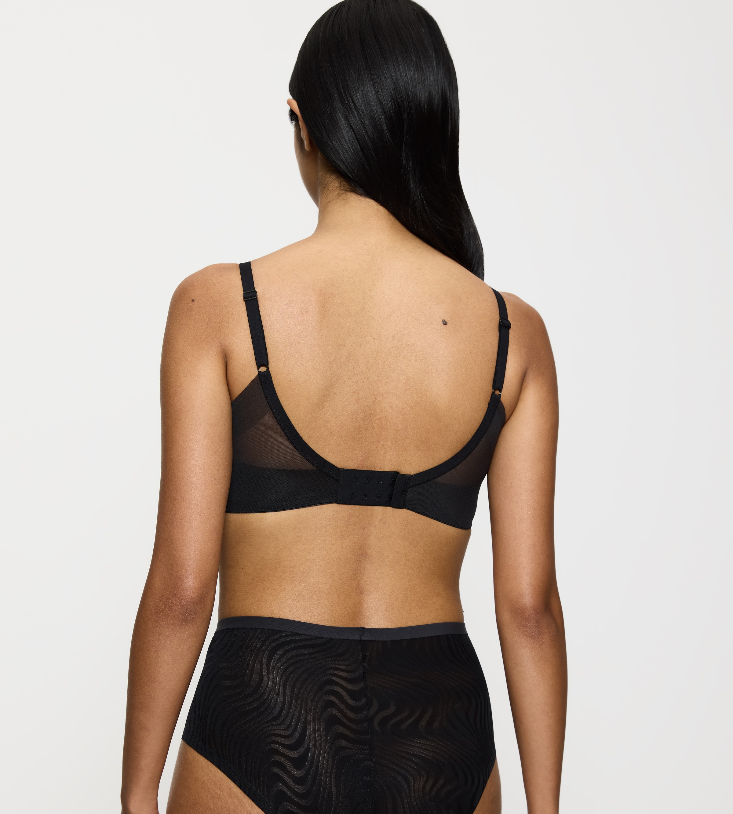 Triumph Bügelloser BH »Shape Smart Ellipse«, glättend, tieferes Dekolleté, feminin, wellenförmigen Jacquard-Mesh