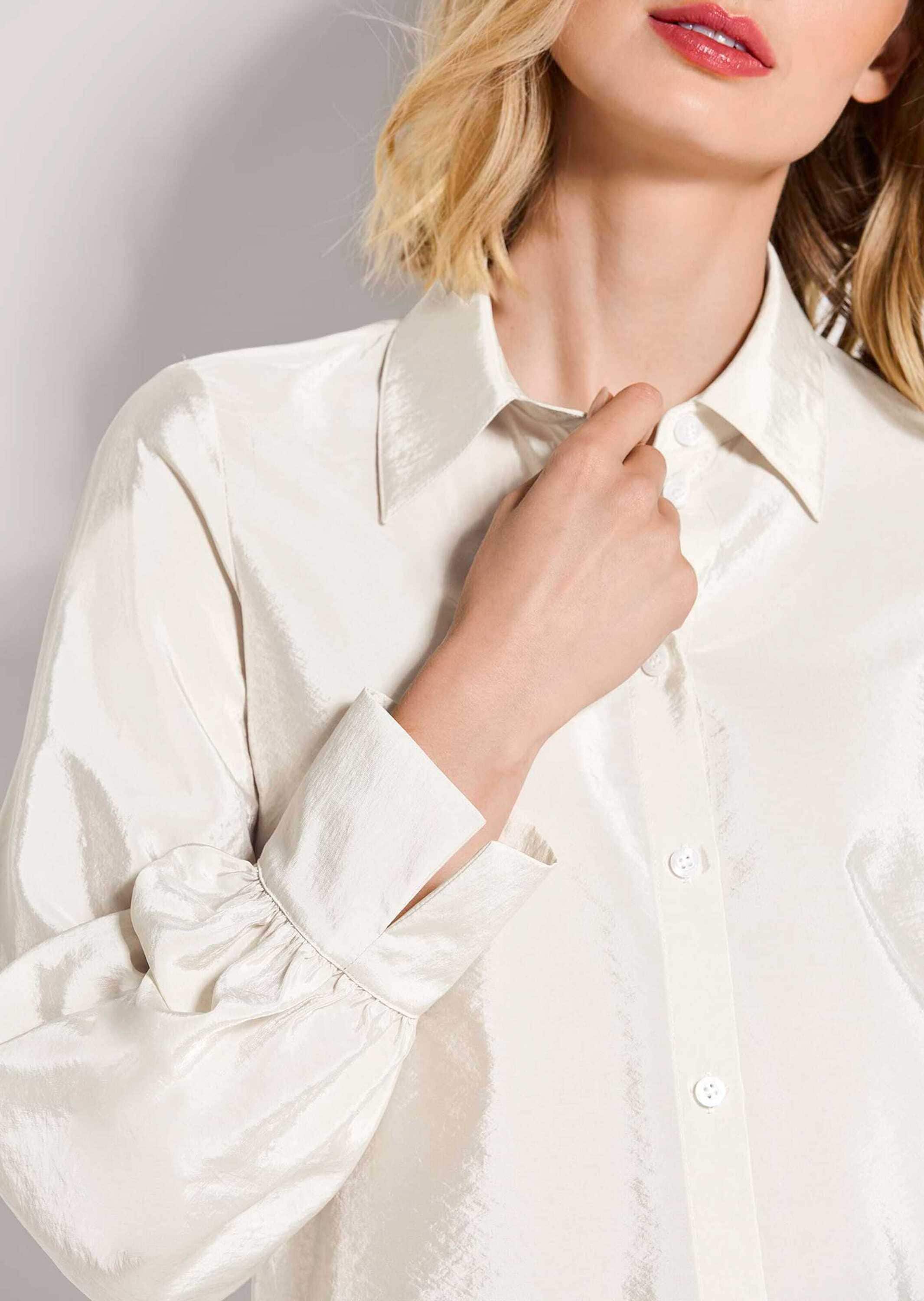 MADELEINE Langarmbluse »Hemdbluse Glanzbluse mit Hemdkragen«