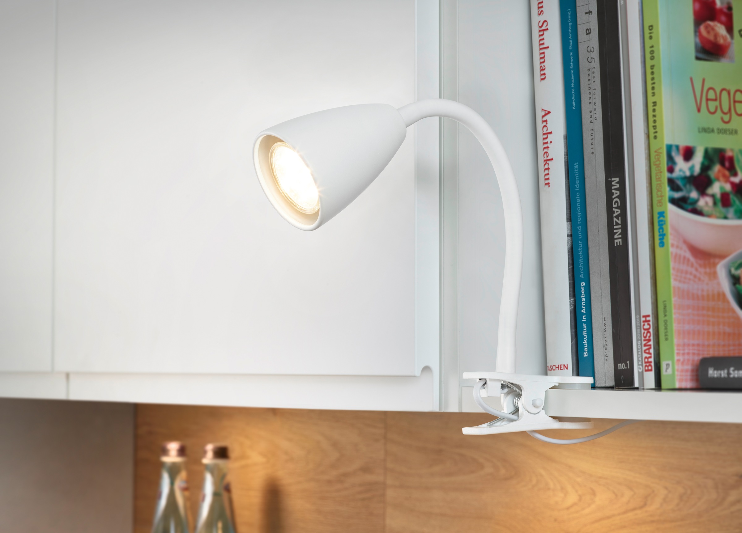 TRIO Leuchten Klemmleuchte »WANDA Leselampe mit Klemmhalterung exkl. 1xGU10 max 10W Schnurschalter«, 1 flammig, Leuchtmittel GU10 | Leuchtmittel wechselbar, flexibel verstellbar, ideal für Büro Regal Schreibtisch Arbeitsplatz