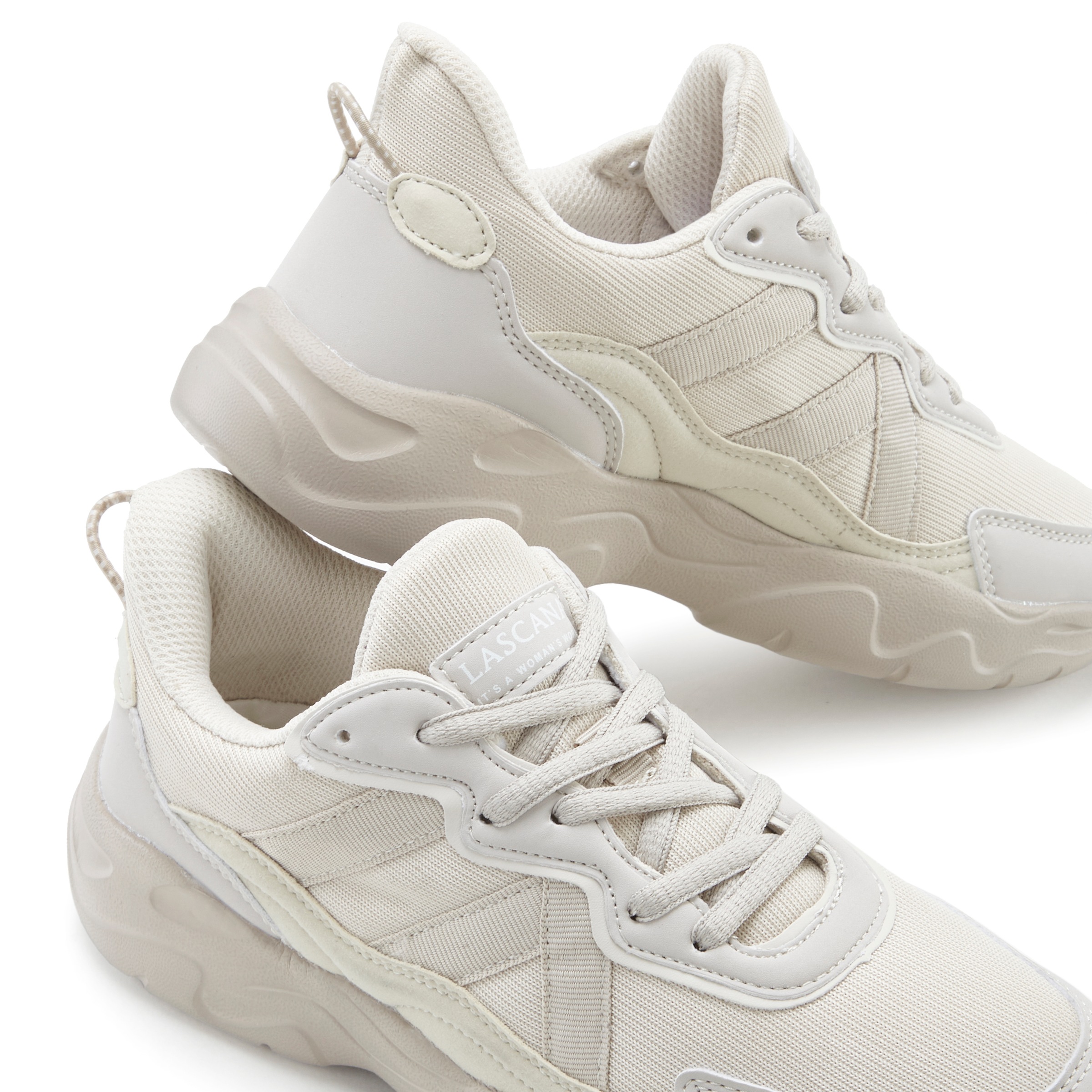 LASCANA Sneaker mit modischen Chunky-Sohle VEGAN