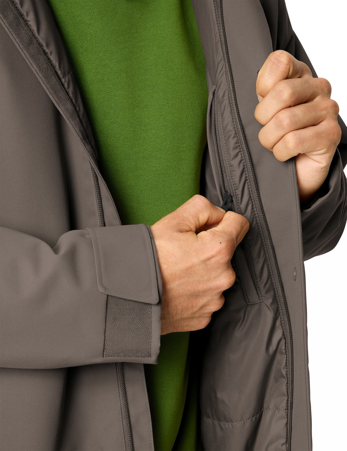 VAUDE Trenchcoat »MEN'S COREWAY PADDED TRENCHCOAT« mit leichter Wattierung, mit Zwei-Wege-Reißverschluss