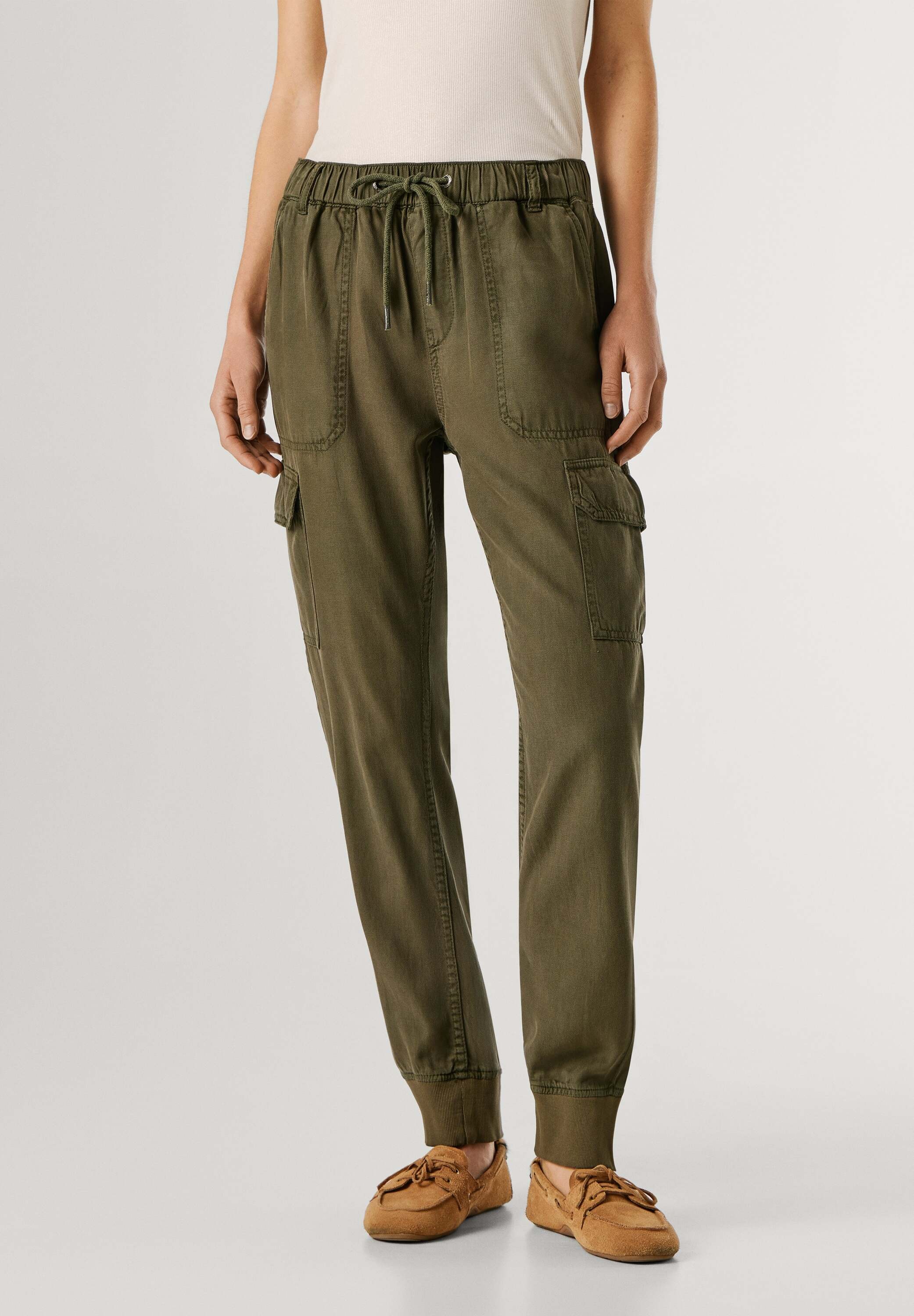 Pepe Jeans Funktionshose »trousers MID WAIST SLIM JOGGER NEW CRUSADE«