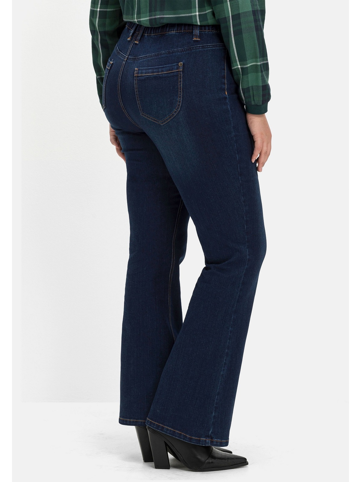 Sheego Bootcut-Jeans Kontrastnähten und Gummibund BAUR kaufen »Große Größen«, online | mit