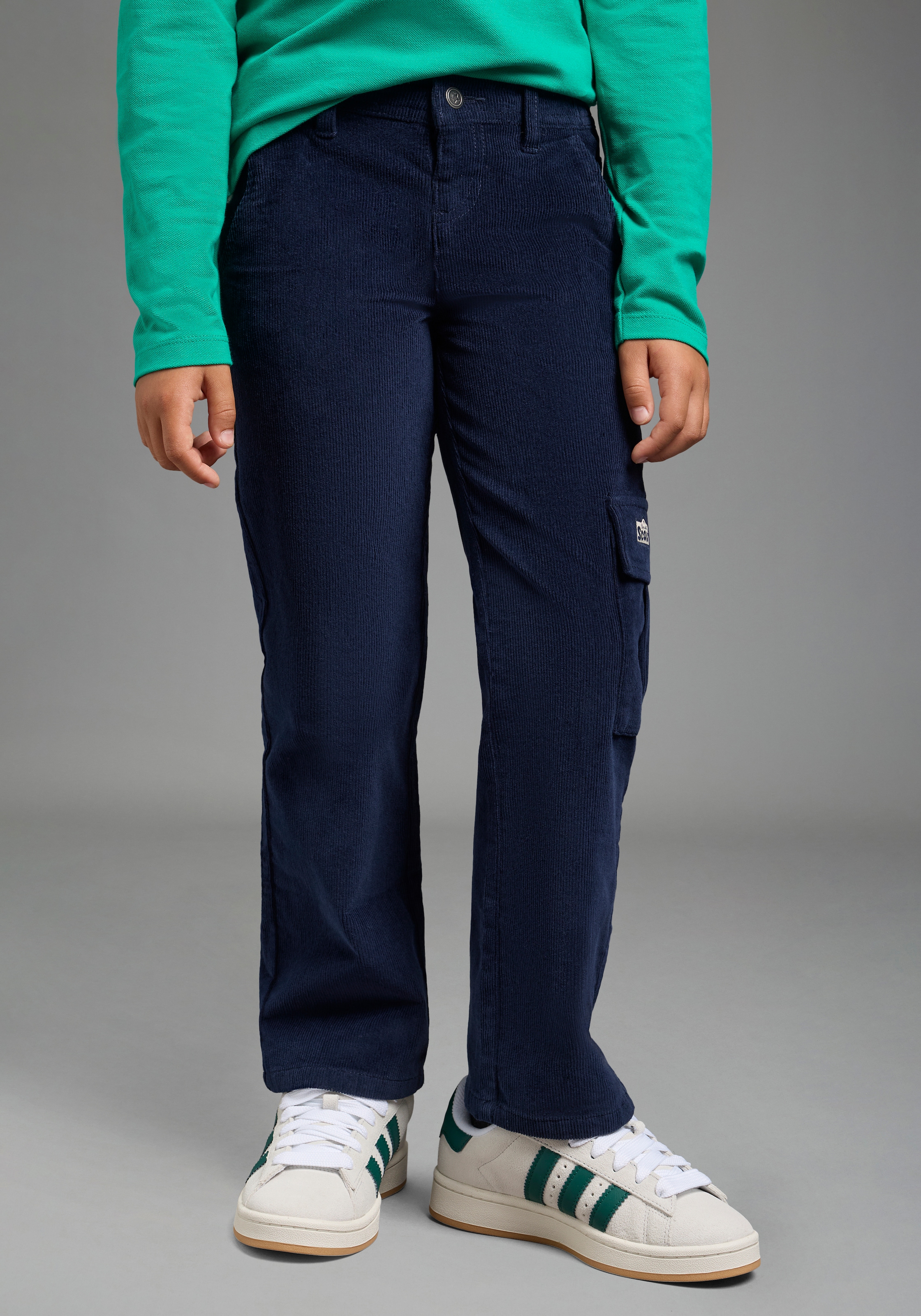 Scout Cordhose "Cordhose mit Cargotasche - NEU von SCOUT" Cargo-Cordhose in lässige Passform und innenliegendem Gummizug