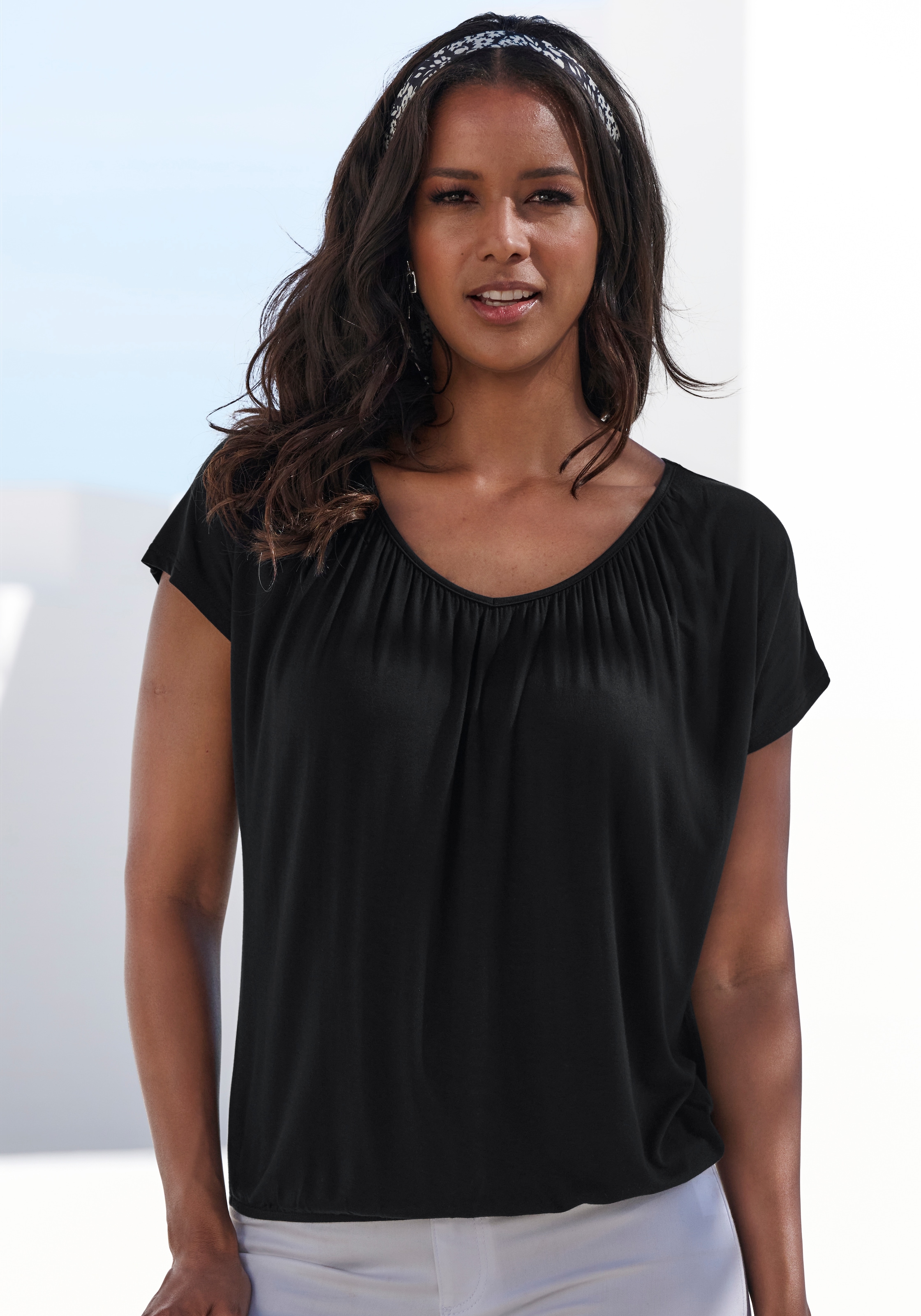 LASCANA Kurzarmshirt, (1 tlg.), mit Gummizug am Bund