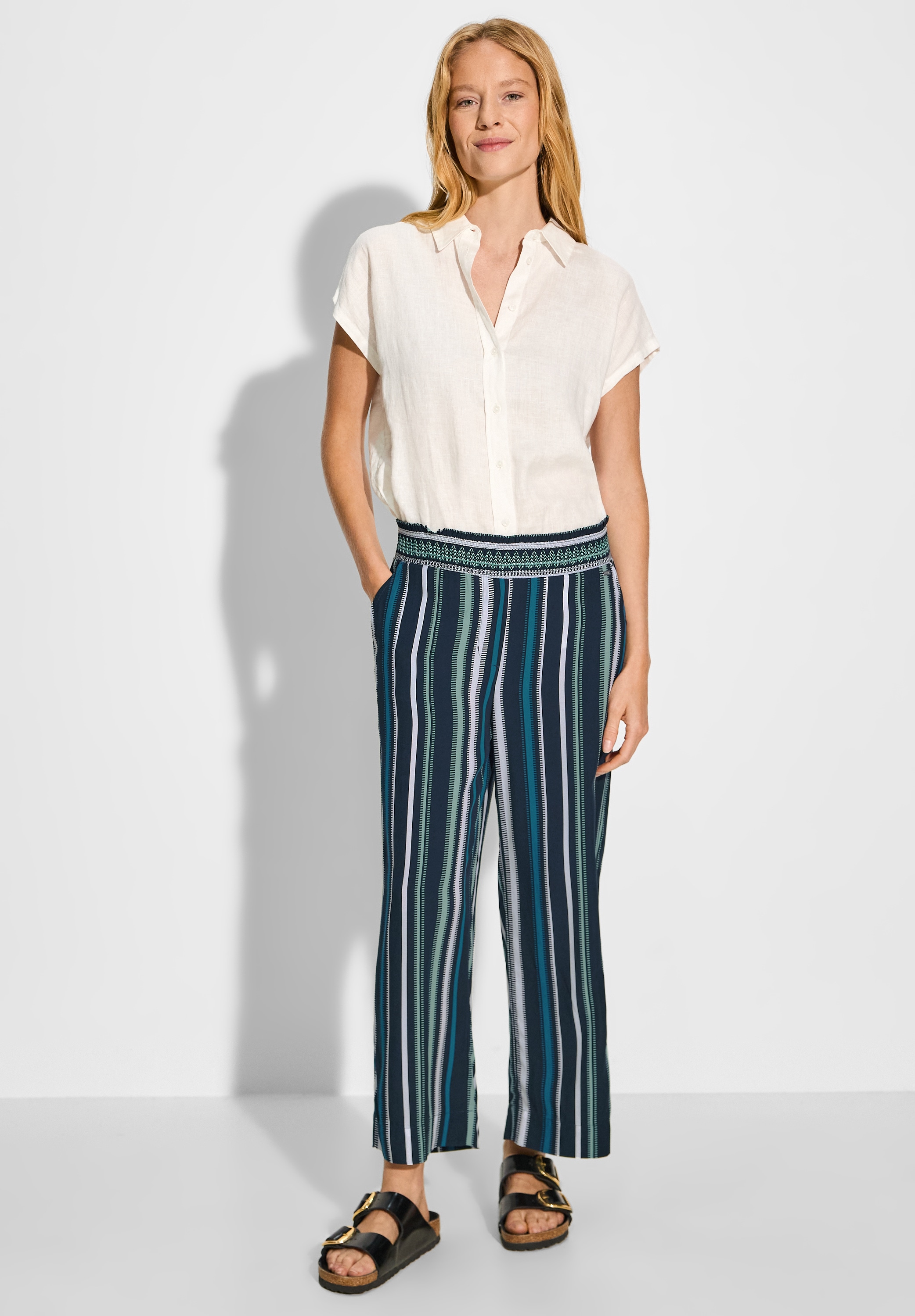 Cecil Culotte, im Streifendesign