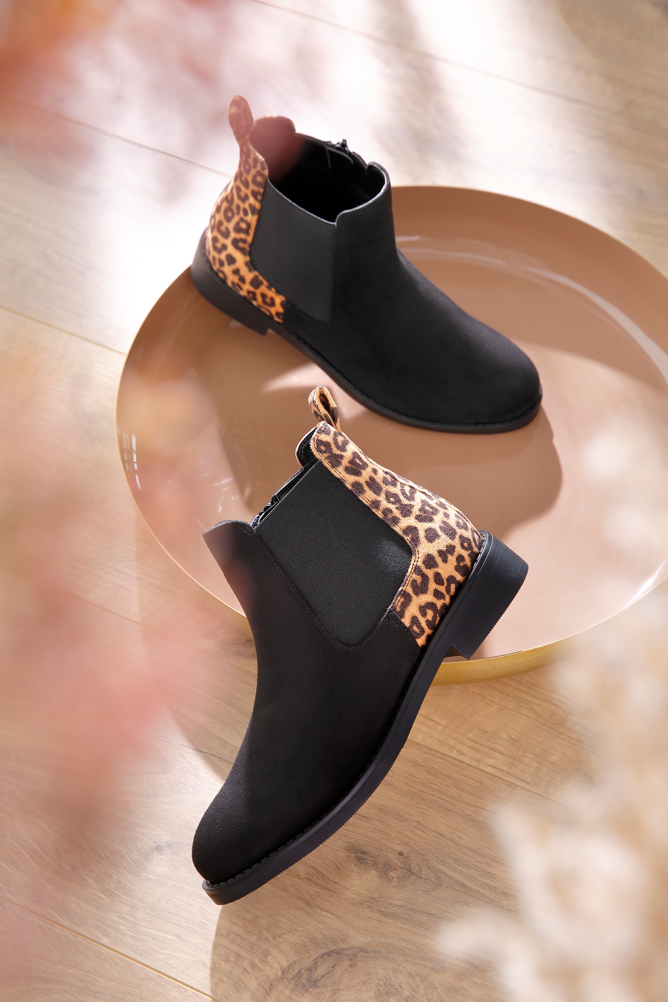 Aniston SHOES Chelseaboots, Stiefelette, Blockabsatz, mit breitem Stretch - NEUE KOLLEKTION