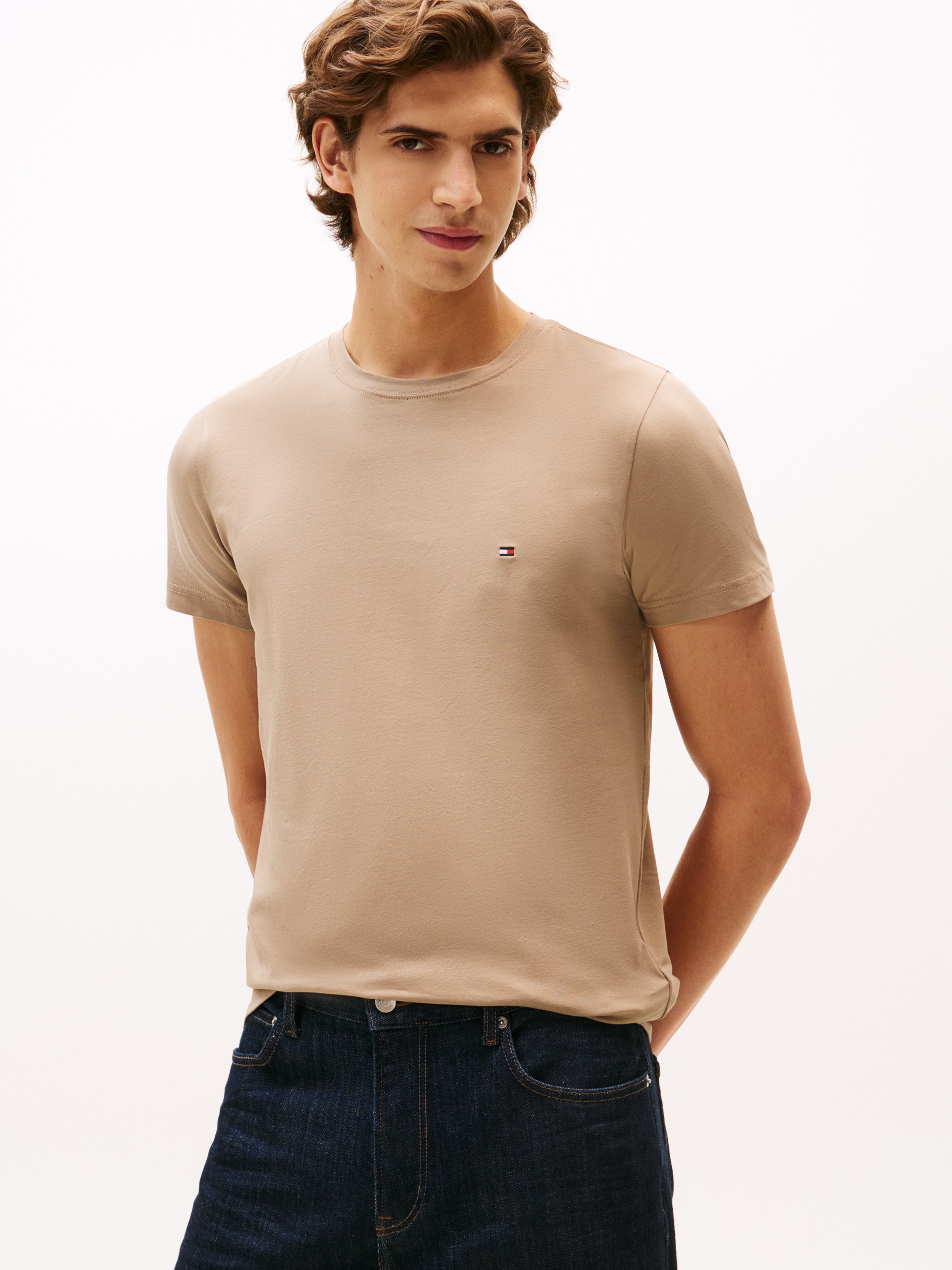 Tommy Hilfiger T-Shirt "STRETCH SLIM FIT TEE mit Rundhals und Logostickerei günstig online kaufen