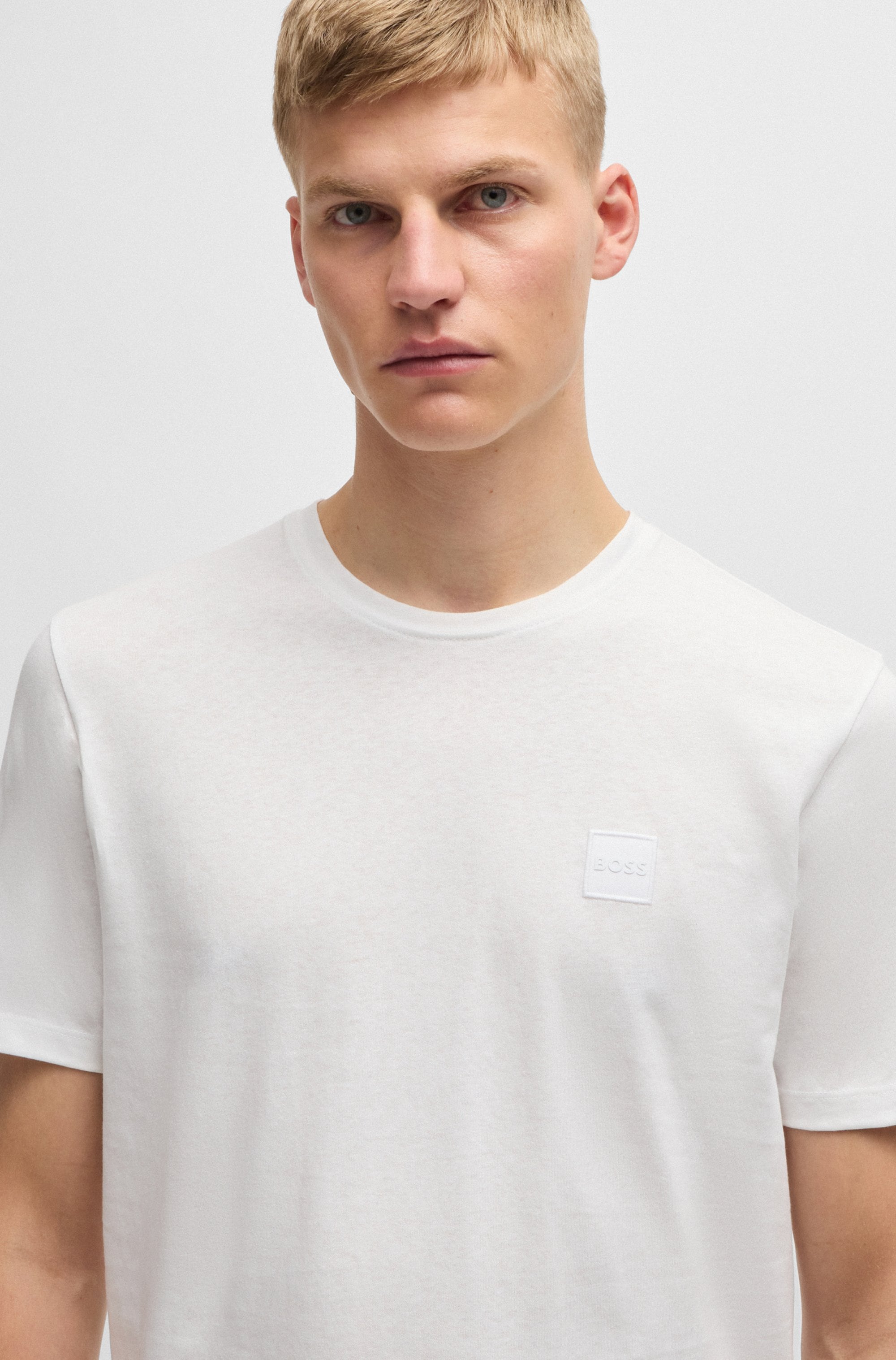 BOSS ORANGE T-Shirt »Tales«, mit BOSS Stickerei auf der Brust