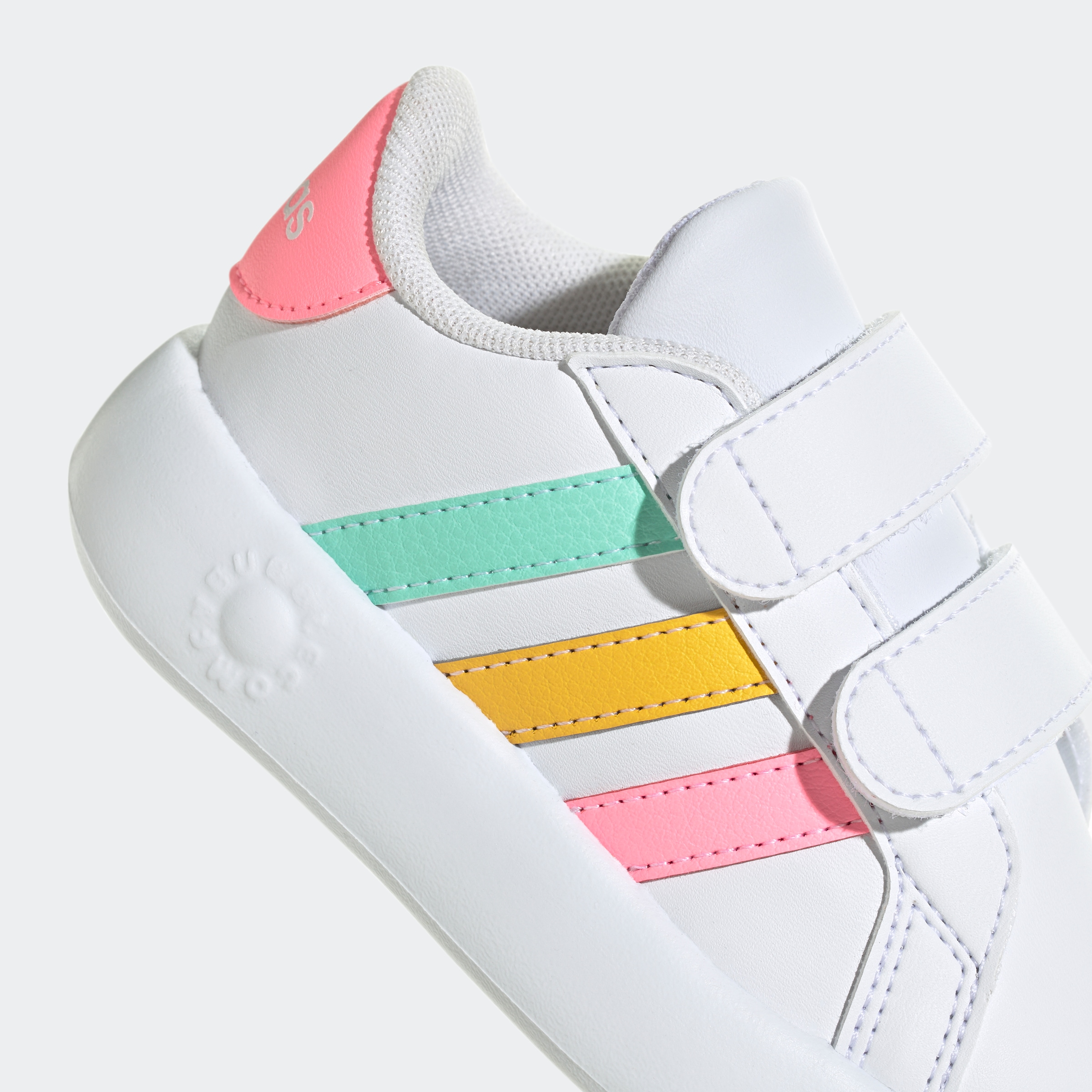 adidas Sportswear Klettschuh »GRAND COURT 2.0 KIDS«, Design auf den Spuren des adidas Superstar, für Kinder