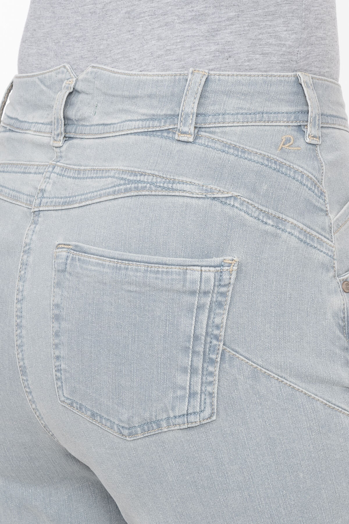 Recover Pants 5-Pocket-Jeans »Relaxed-Fit-Jeans neu«, mit authentischer Waschung