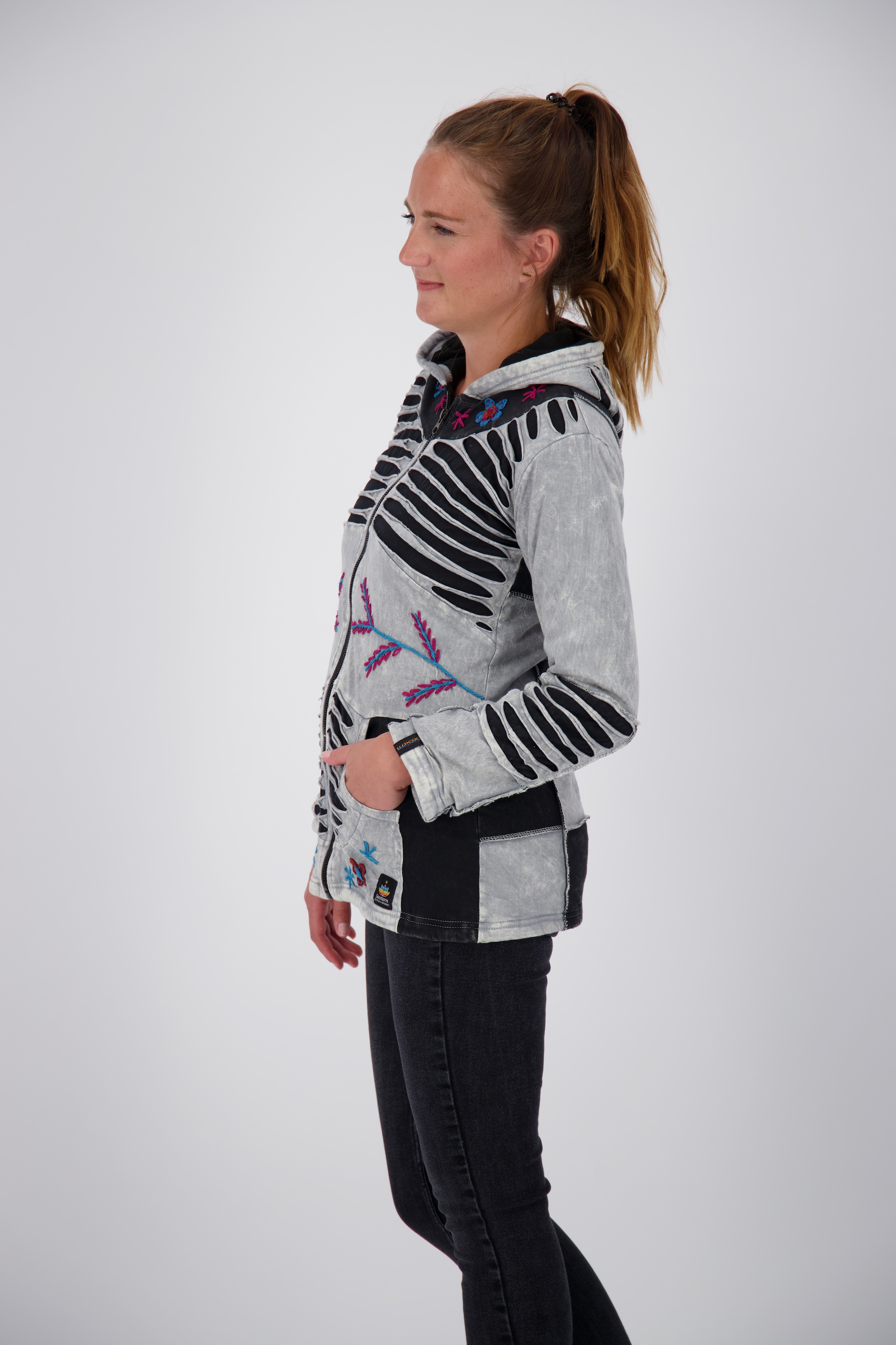 DEPROC Active Fleecejacke "Patchwork NUNAVUT LIGHT GRAY & NEW FLOWER POWER" günstig online kaufen