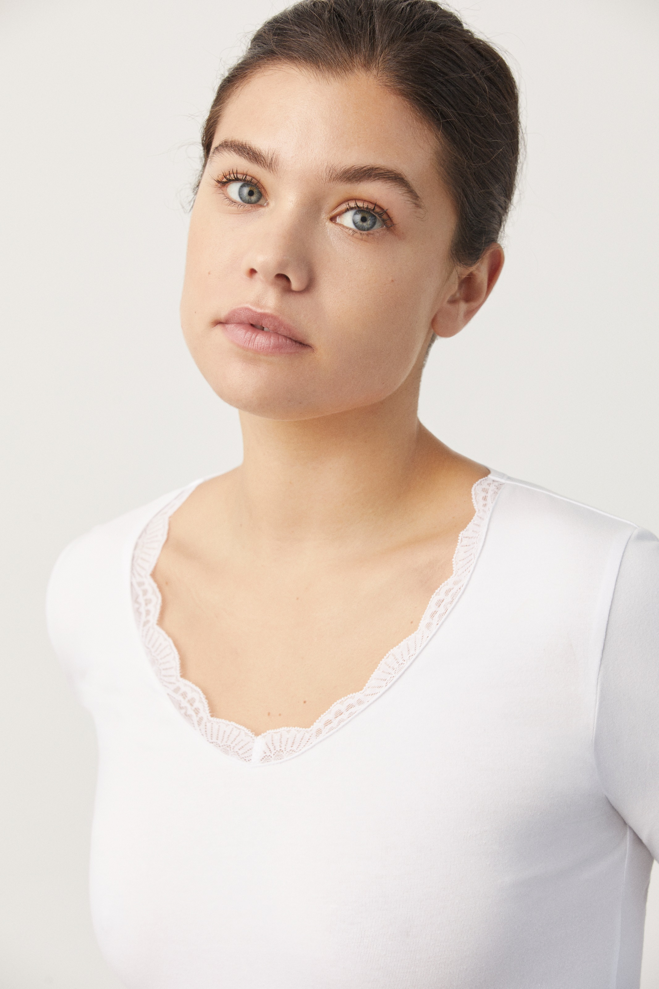Ysabel Mora Basic Collection Cotton With Lace Long Sleeve Shirt White Size S 3