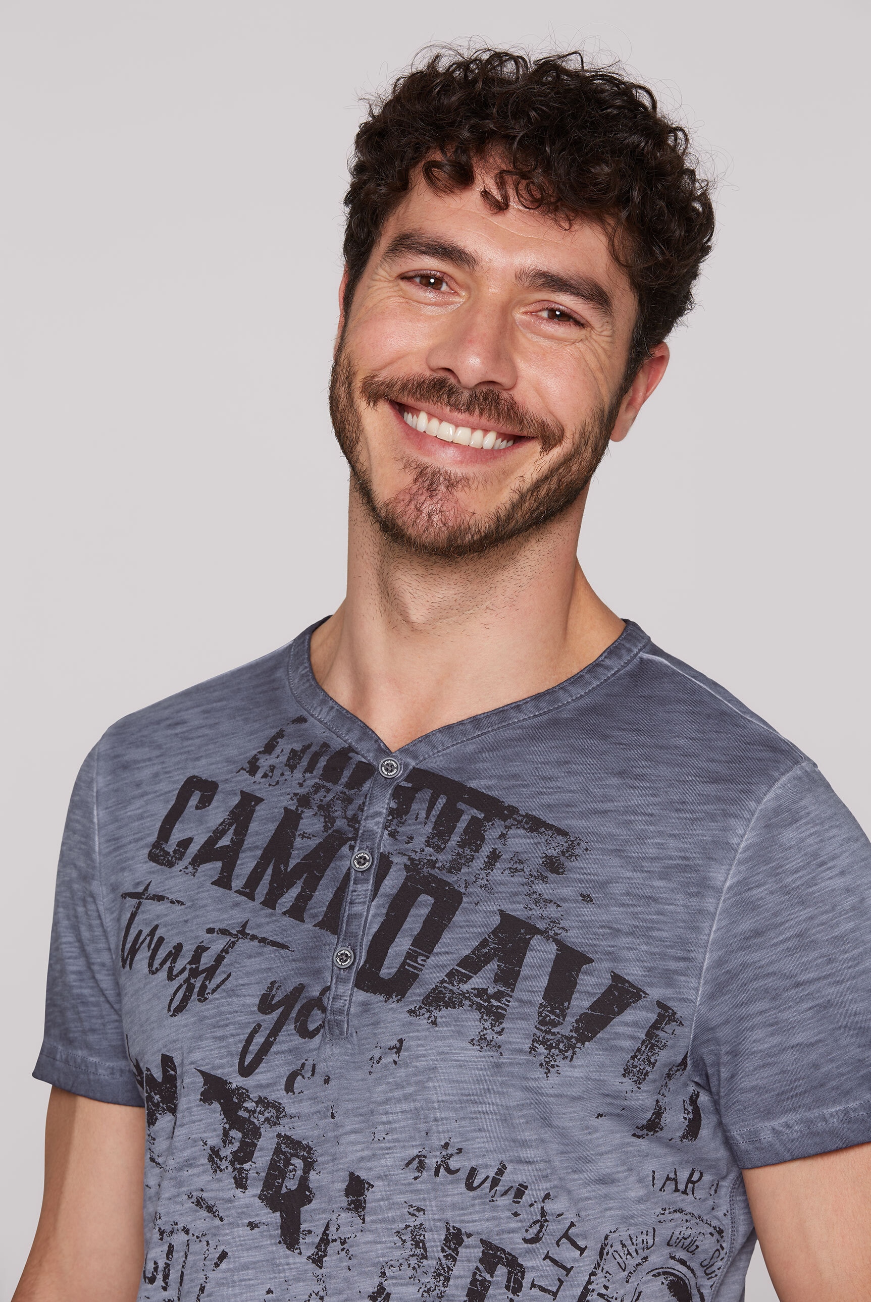 CAMP DAVID V-Shirt, aus Baumwolle