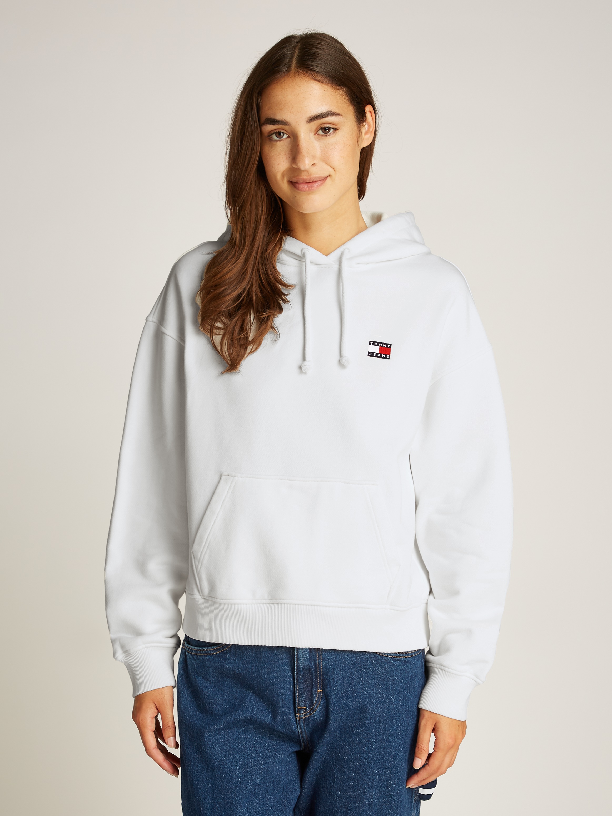 Tommy Jeans Kapuzensweatshirt »TJW BXY BADGE HOODIE EXT«, mit Logo-Badge