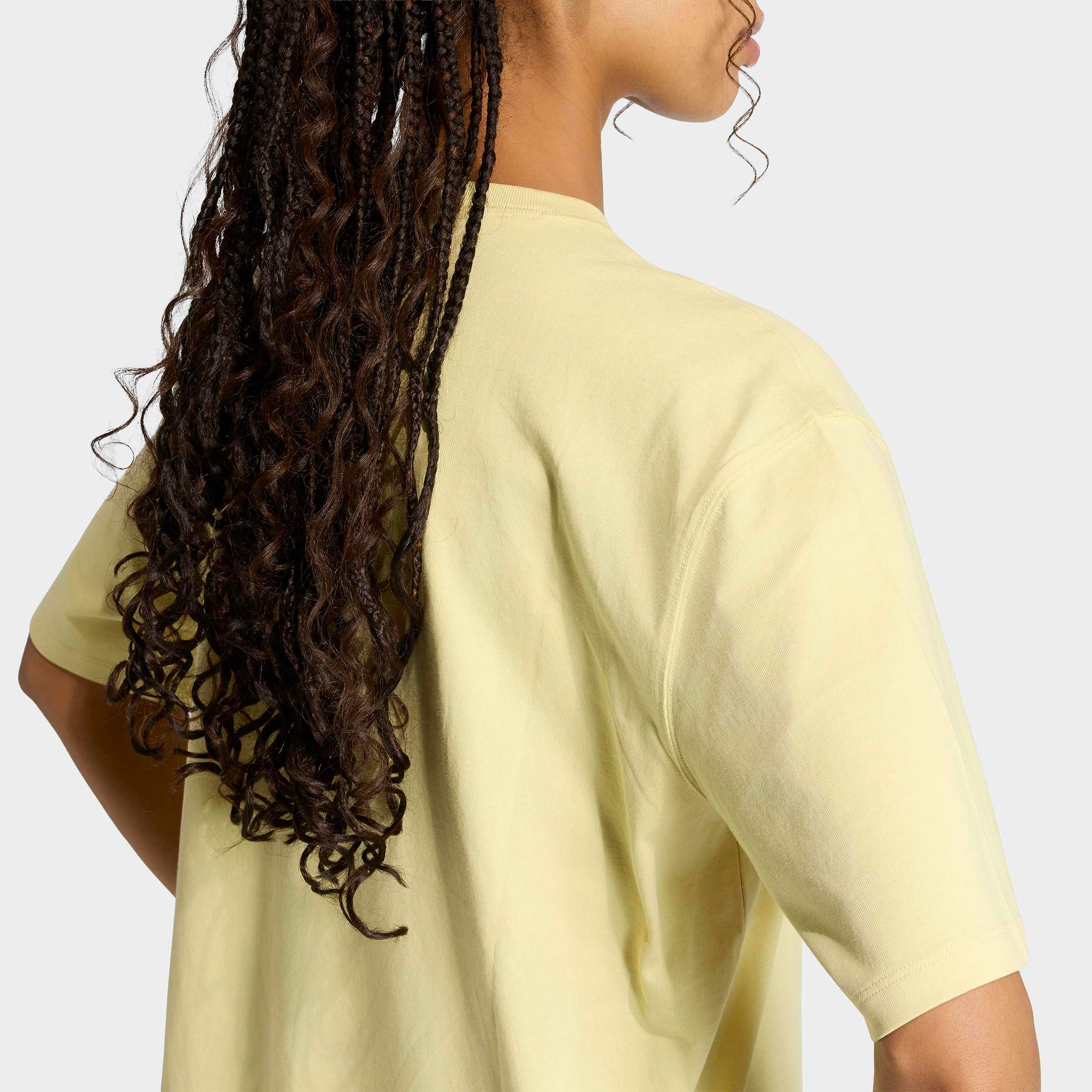 adidas Originals T-Shirt »ESS BOYFR TEE« sportlicher Stil, aus Baumwolle, Kurzarm, Rundhalsausschnitt